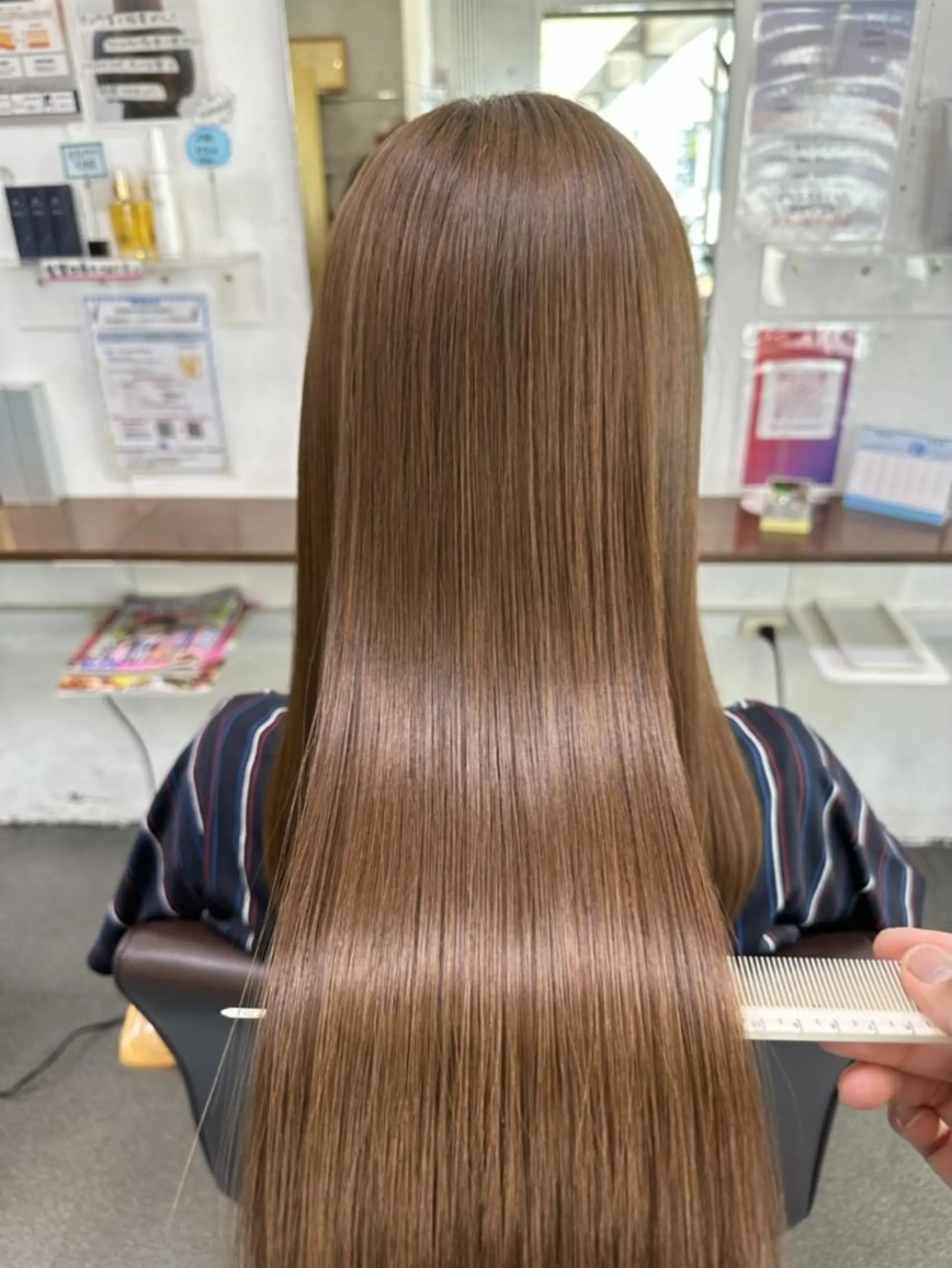カラー ロング 髪質改善 根本 愛優のヘアスタイル