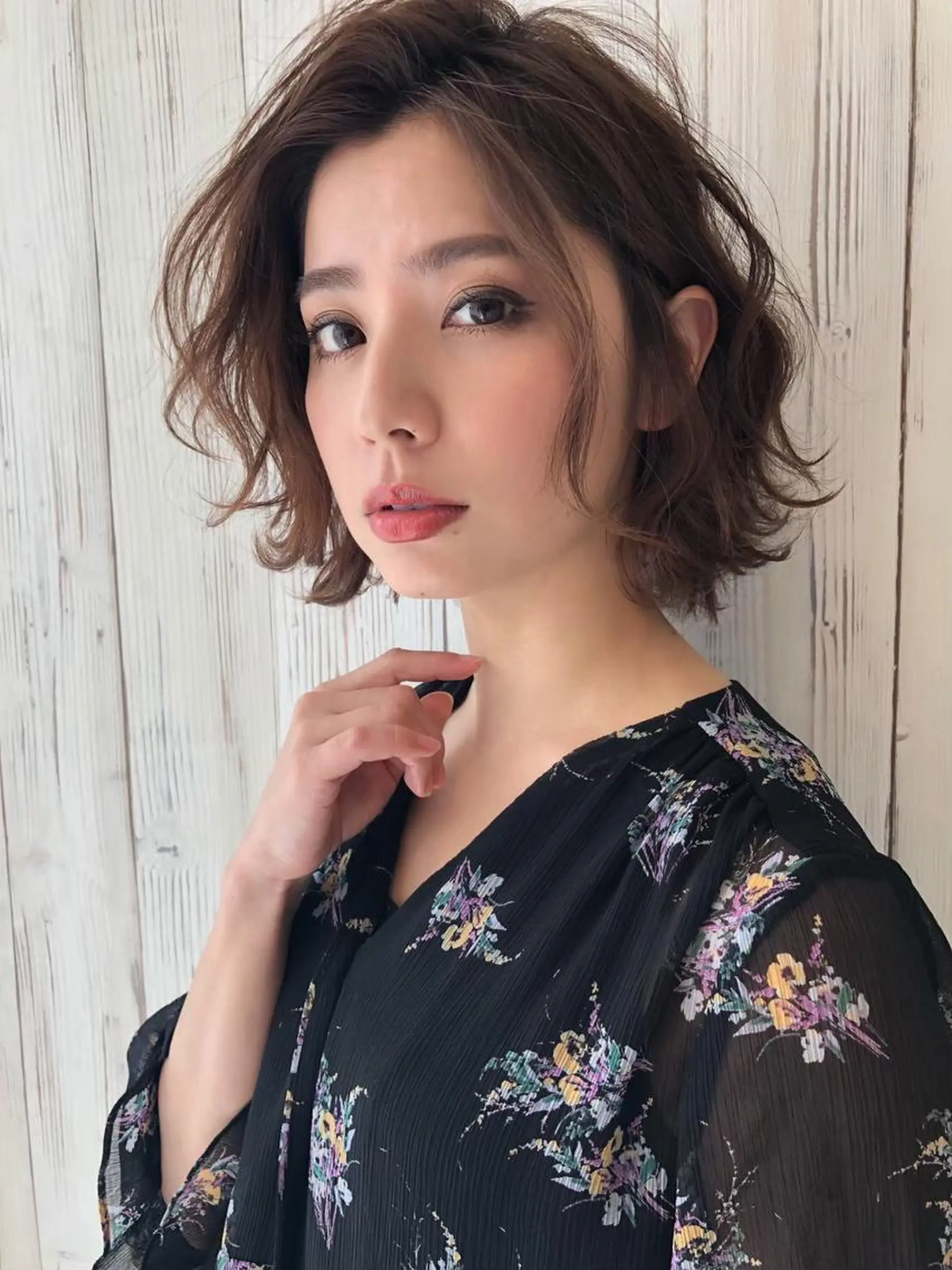 ミディアム 顔周りカット 小顔カット トリートメント カット ヘアカラー トリートメント 🎊ルービック 京橋店💛のヘアスタイル