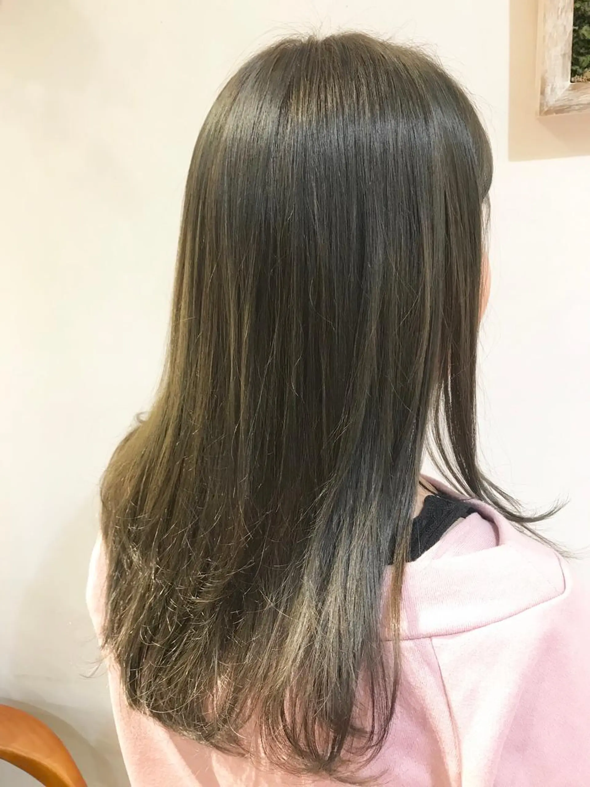 ロング カラー アッシュ Neolive Cava 相模大野店所属・sola: neoliveのヘアスタイル