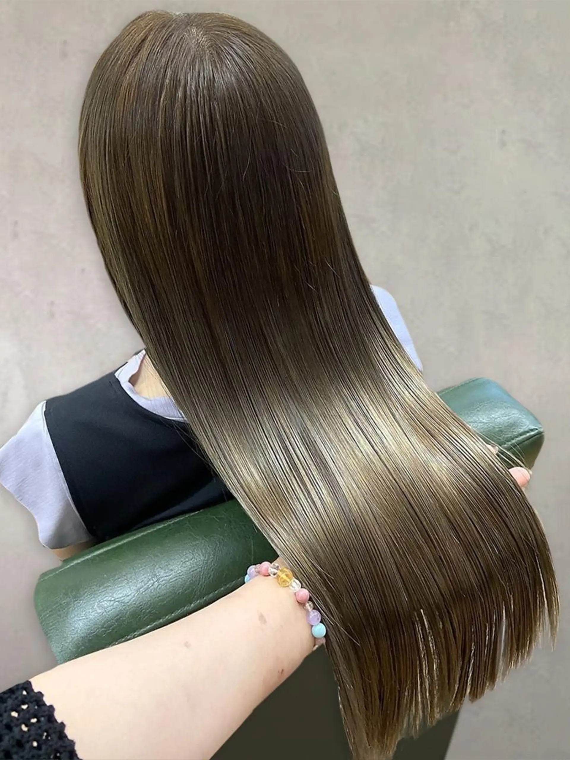 カラー Blossomミカ 🦋眉マツパマツエクのヘアスタイル