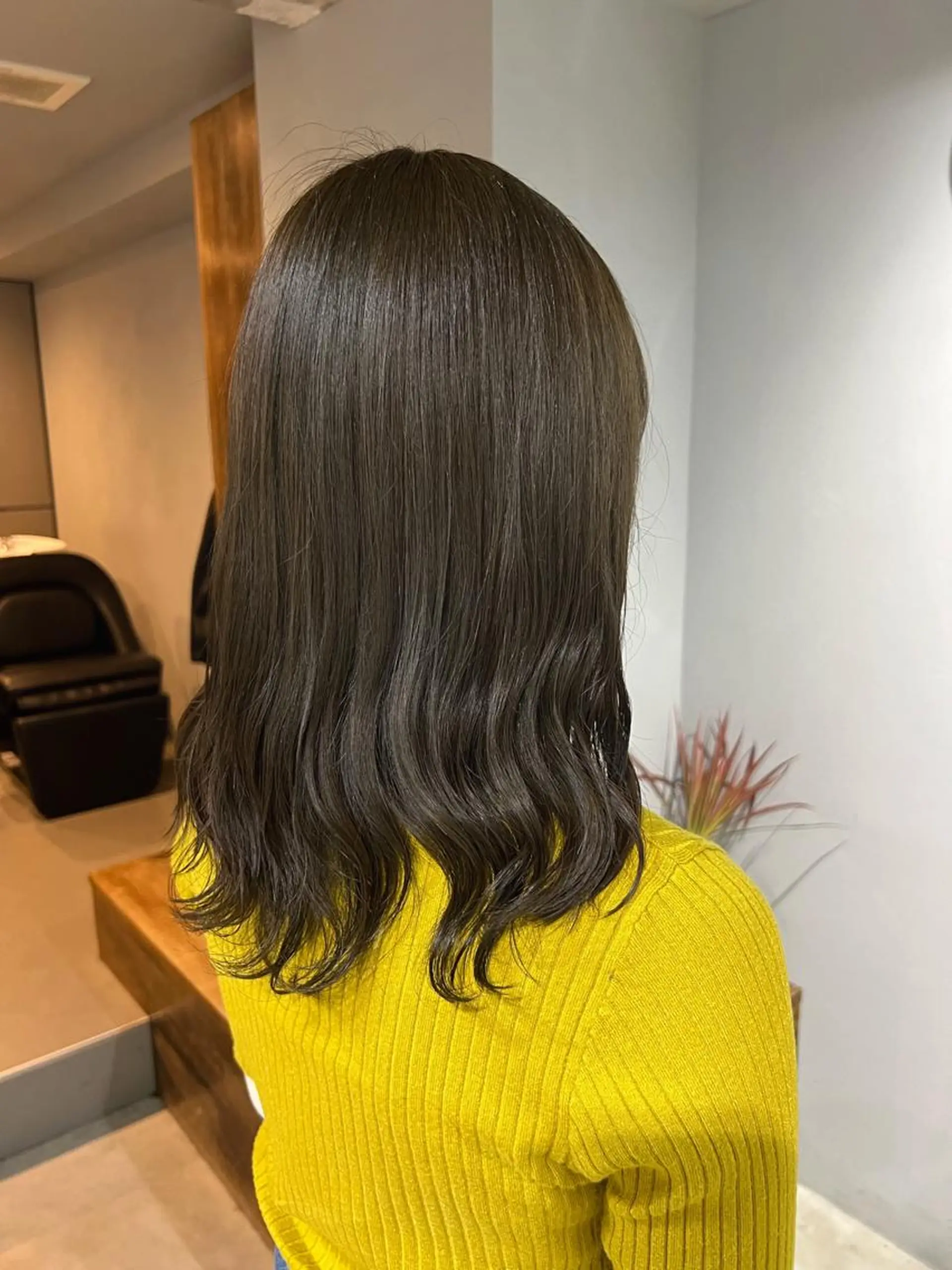 セミロング カラー カット ヘアカラー 【arc】akane オリーブ/ベージュのヘアスタイル