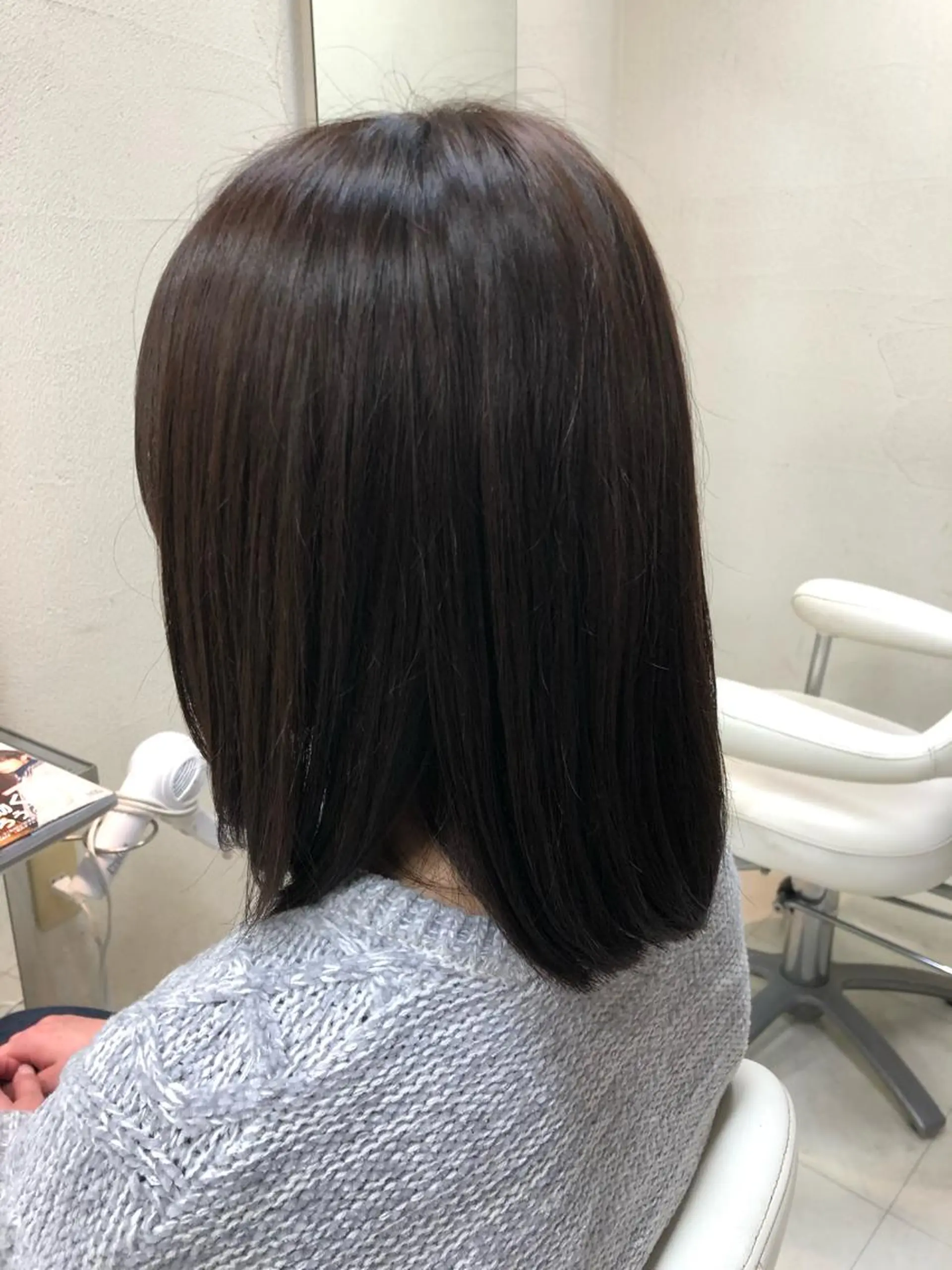 ミディアム カット 縮毛矯正 阿部 美咲のヘアスタイル
