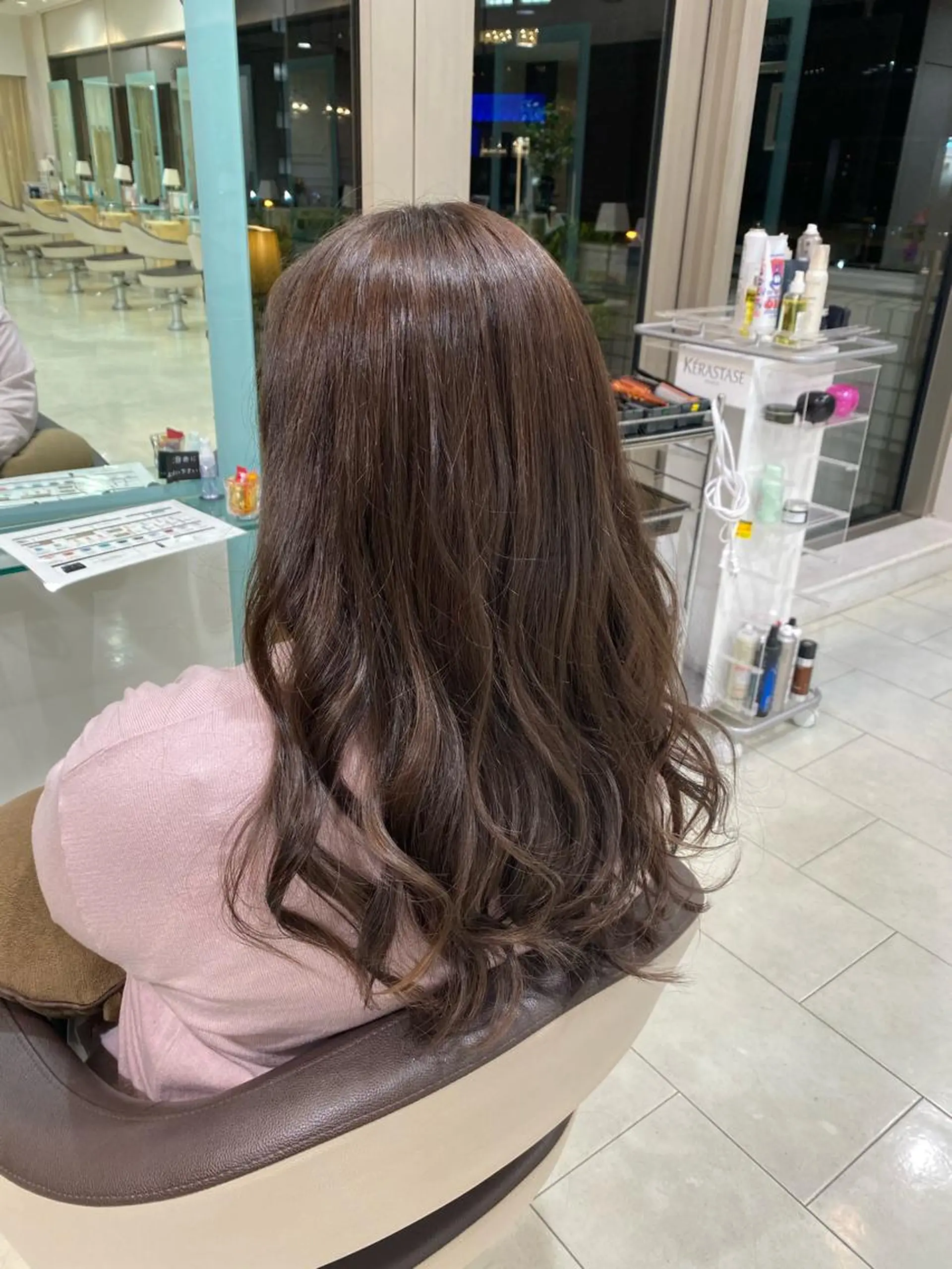 ロング カラー 透明感カラー オリーブカラー 縮毛矯正 N°+aero 😊れいか😊のヘアスタイル