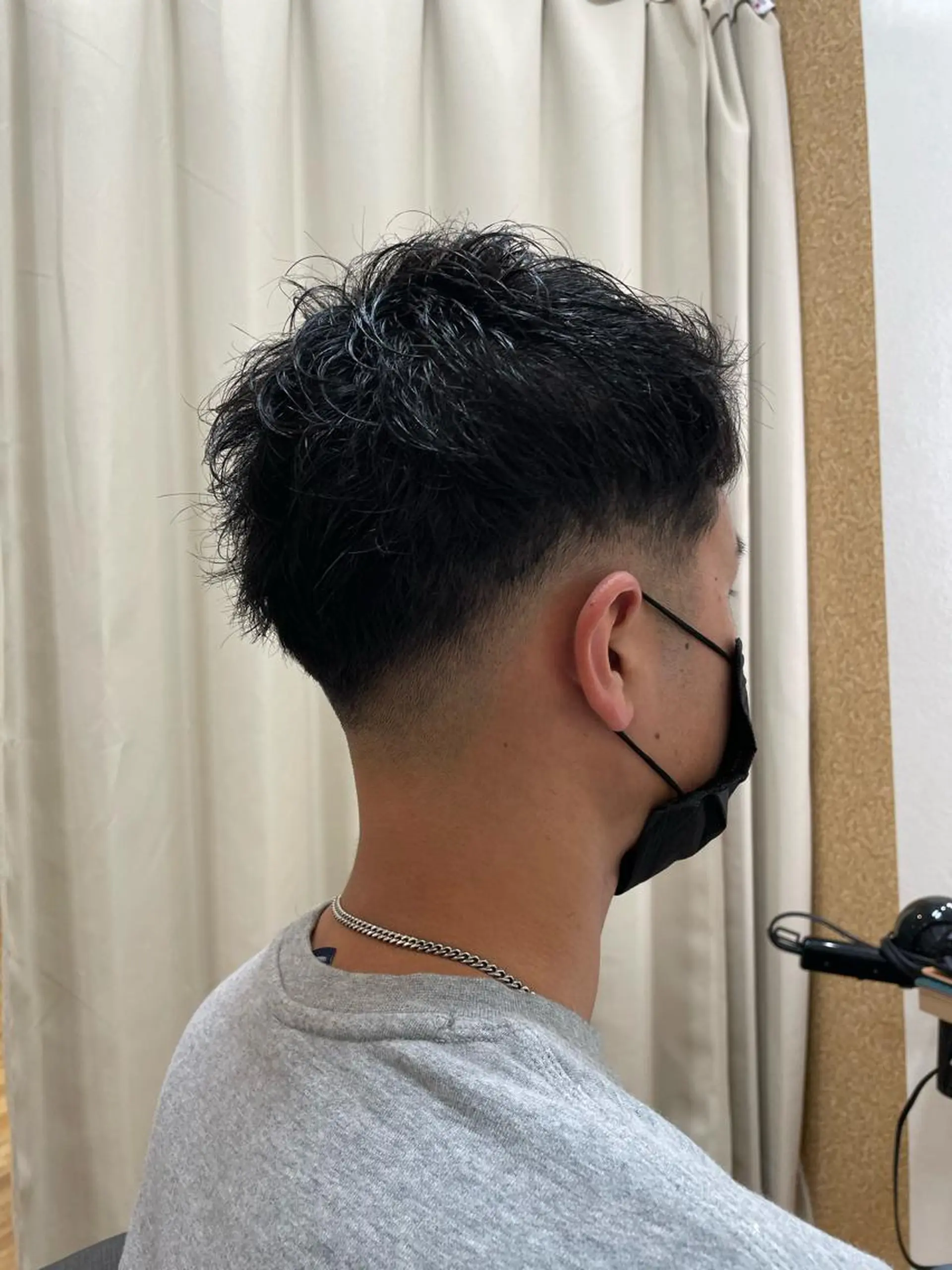 ショート カット TELA HAIR 大網店所属・TELAHAIRマネ ージャー島袋昂也のヘアスタイル