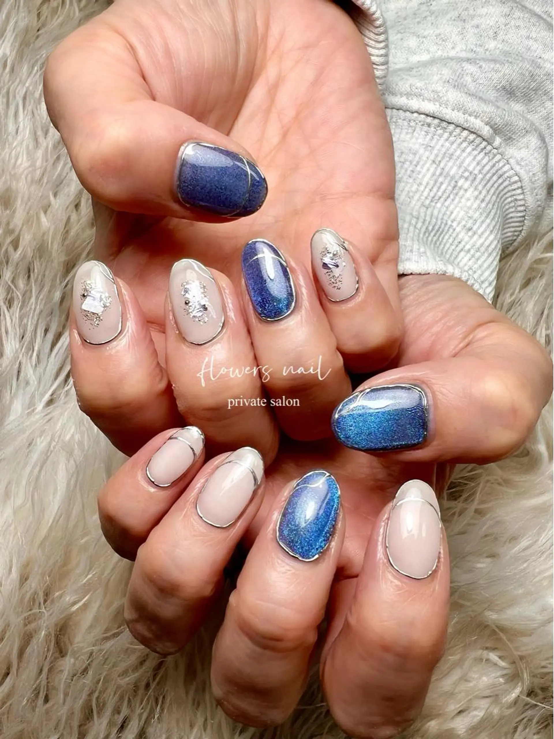 ネイル ブルー ジェルネイル マグネットネイル ミラーネイル 持ち込み flowers nailのネイルデザイン