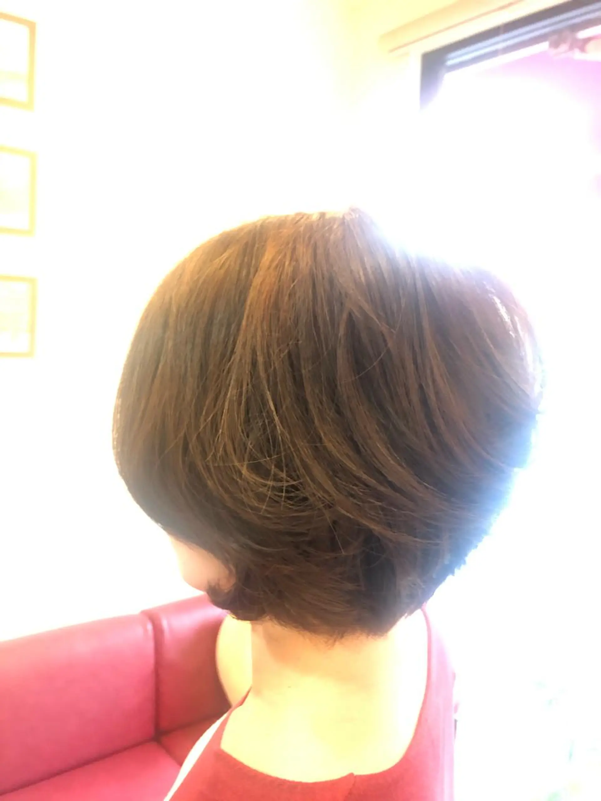 ショート カラー アッシュ ピンクカラー エル美容室所属・織田 英之のヘアスタイル