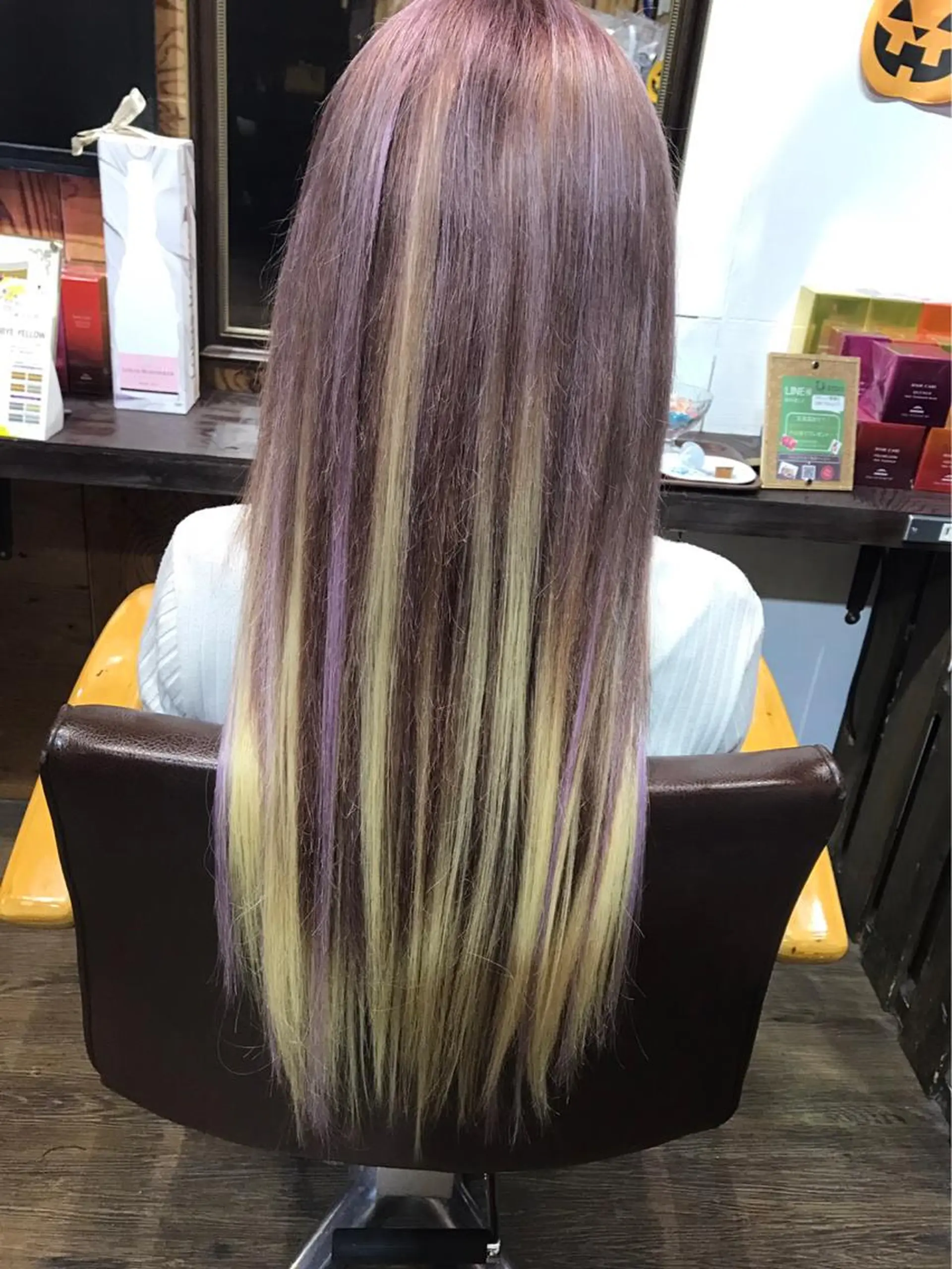 ロング カラー ハイライトカラー ラベンダーカラー エクステ ハイライト カット ヘアカラー IwAsh大和駅前店所属・IwAsh大和駅前店 河野亜里香のヘアスタイル