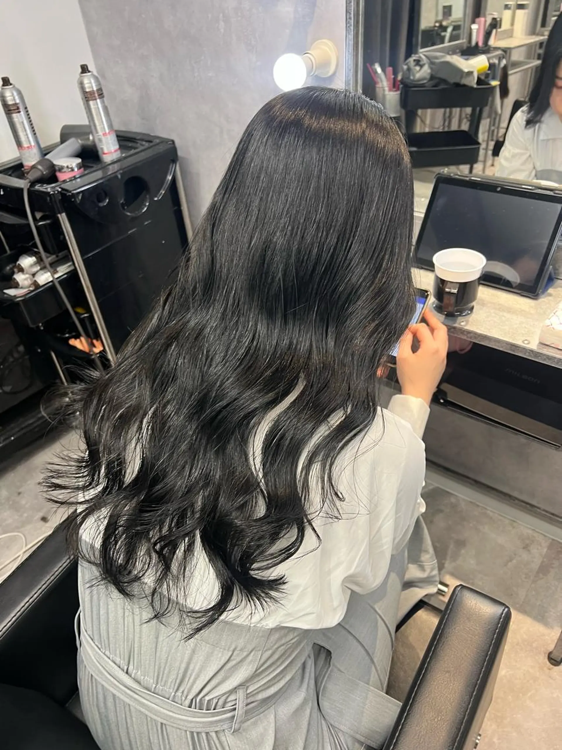 セミロング カラー mimiiy梅田 中崎町ハイトーンのヘアスタイル