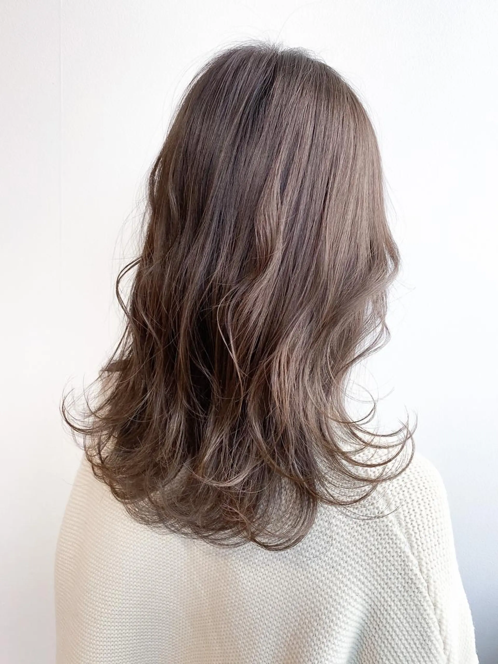 セミロング カラー アッシュ 透明感カラー ヘアカラー トリートメント Meena by urban所属・丹羽 隼人/髪質改善 /韓国ヘア🇰🇷のヘアスタイル