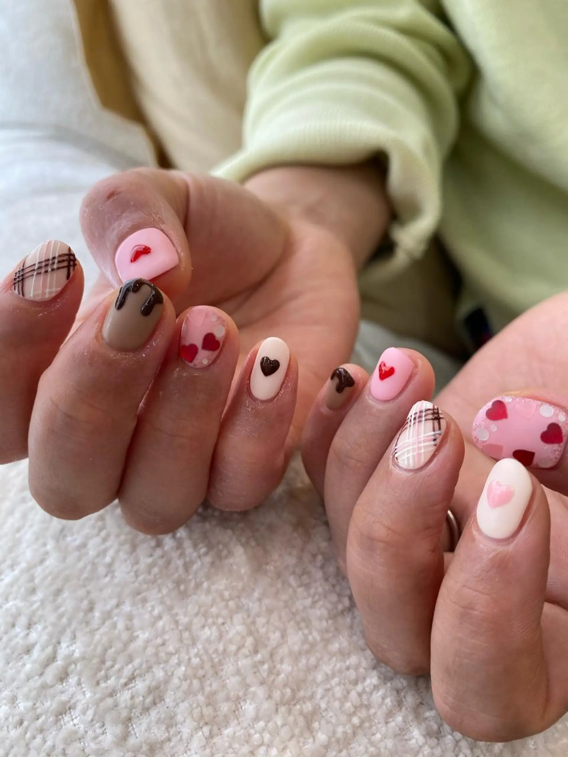 ネイル バレンタイン 🌼大西洋子 laughl🌼のネイルデザイン