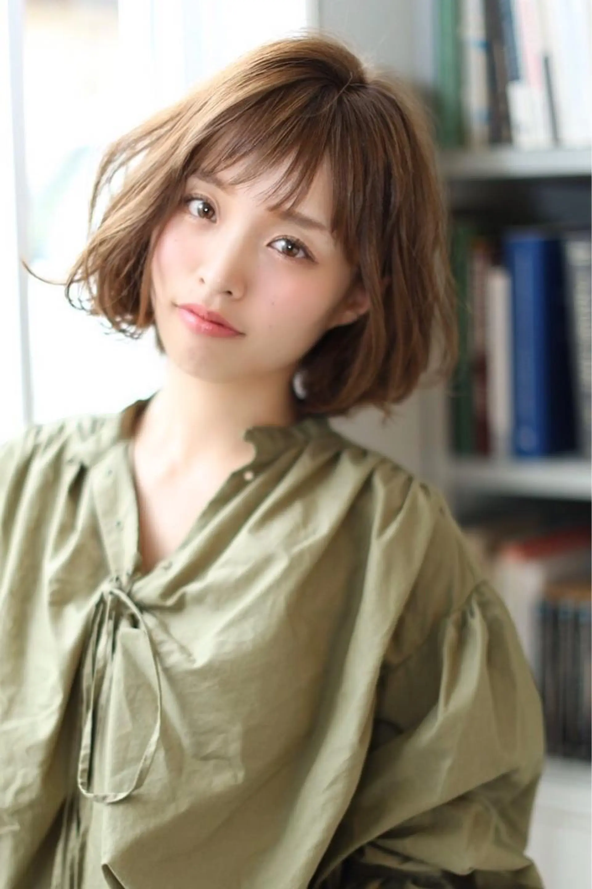 ミディアム パーマ 骨格補正似合わせ カット阿部建のヘアスタイル