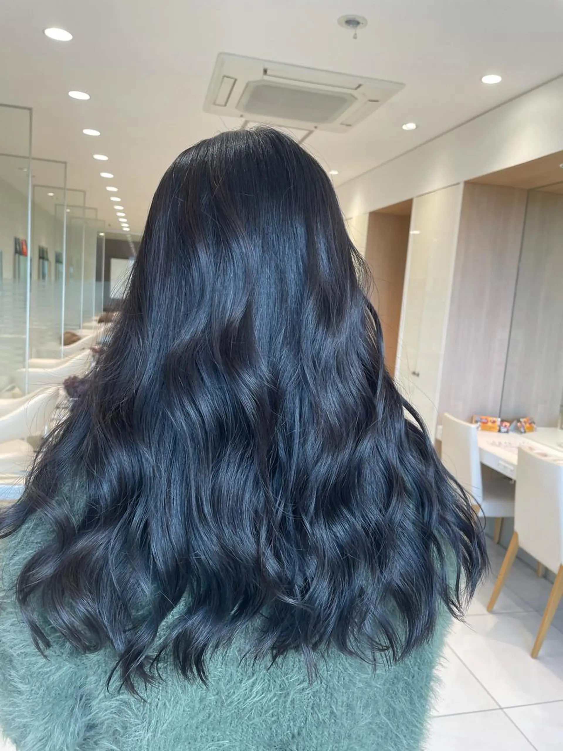 ロング カラー ご新規様限定クーポン あります　桂口　烈闘のヘアスタイル