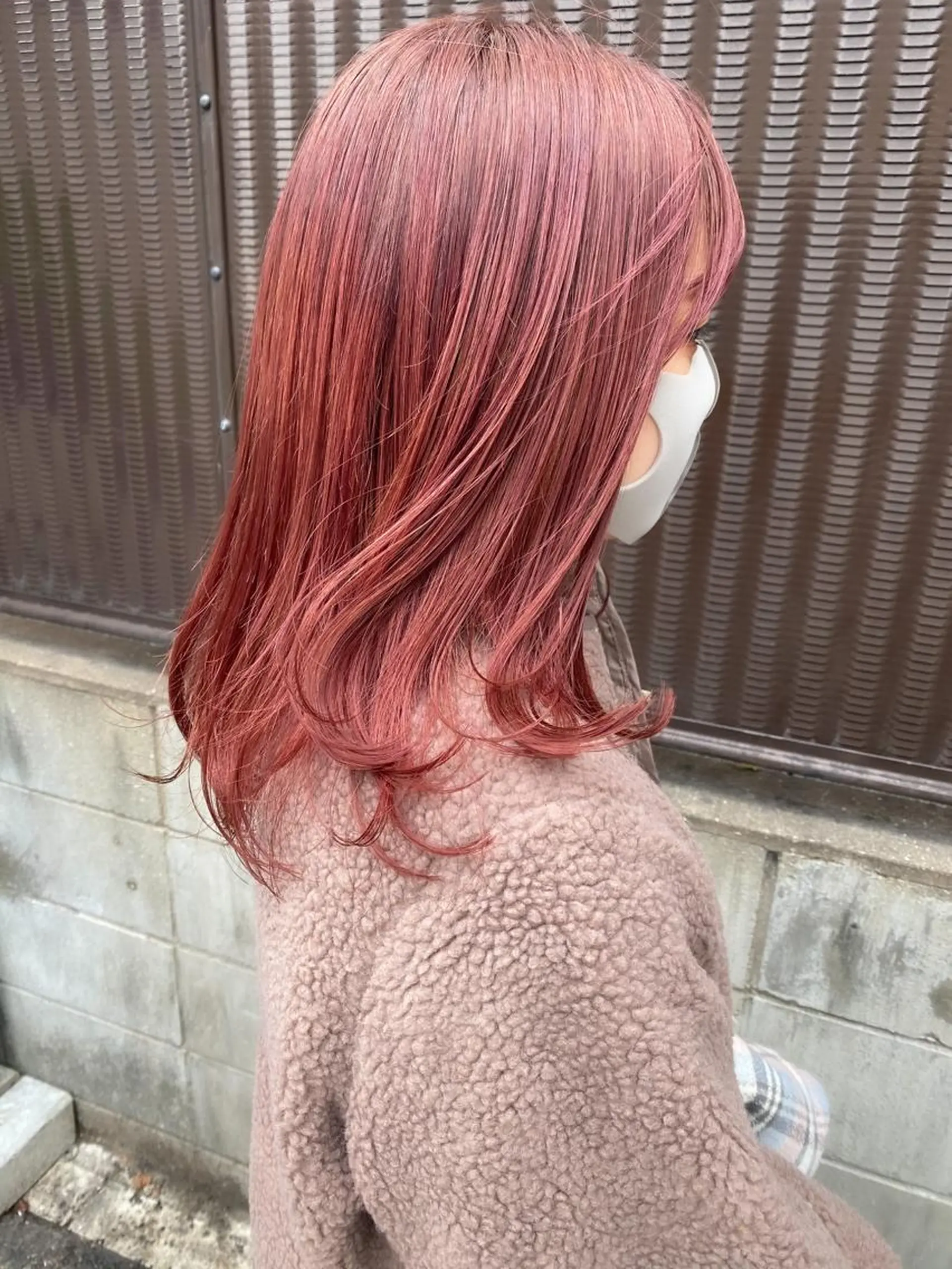 セミロング カラー ブリーチ ness ネスのヘアスタイル