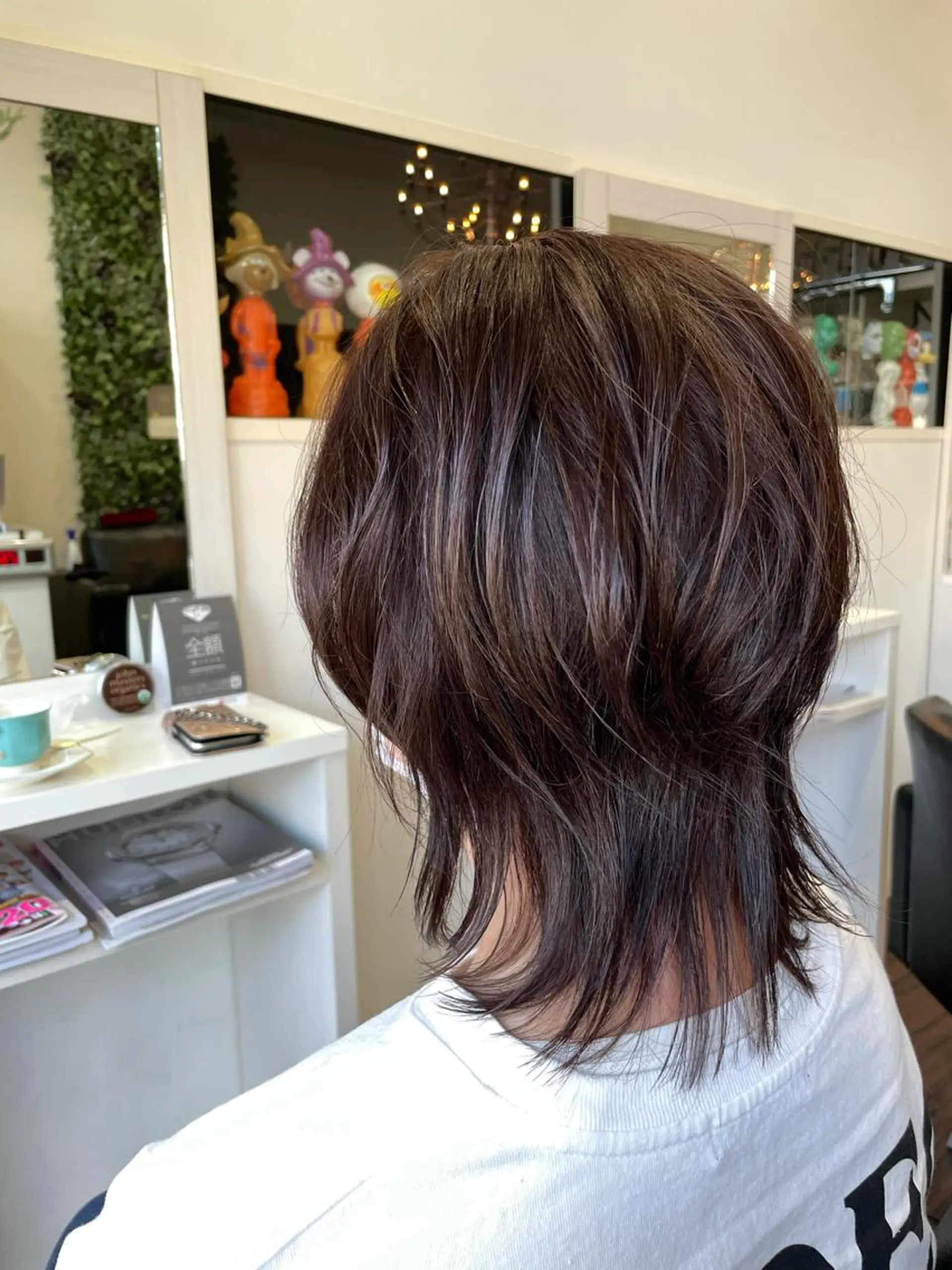 ミディアム SHINYA シンヤヘアーズのヘアスタイル