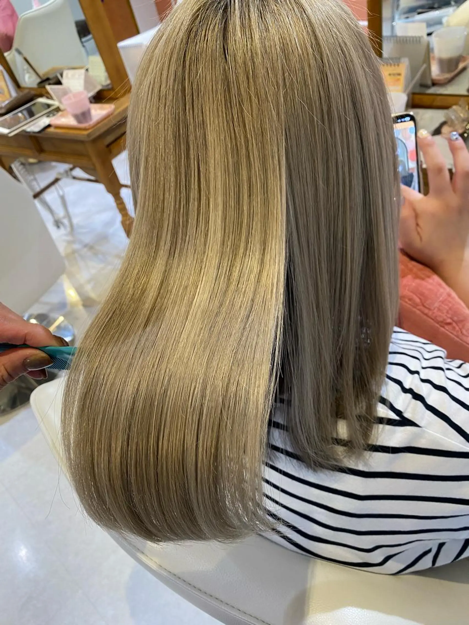 ミディアム カット トリートメント 梛木 唯のヘアスタイル