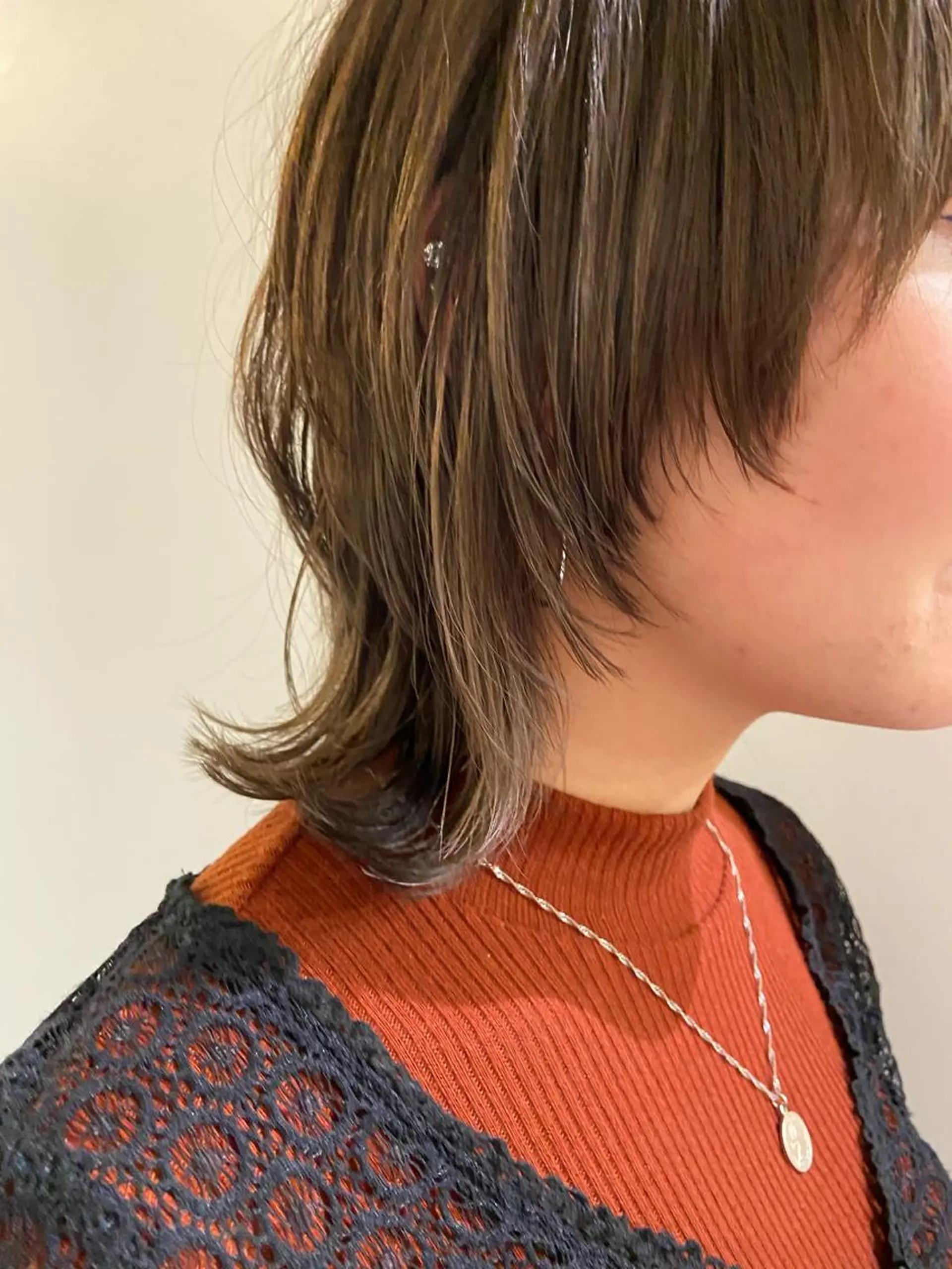 ミディアム カラー ヘアアレンジ ウルフカット 田中 あやなのヘアスタイル