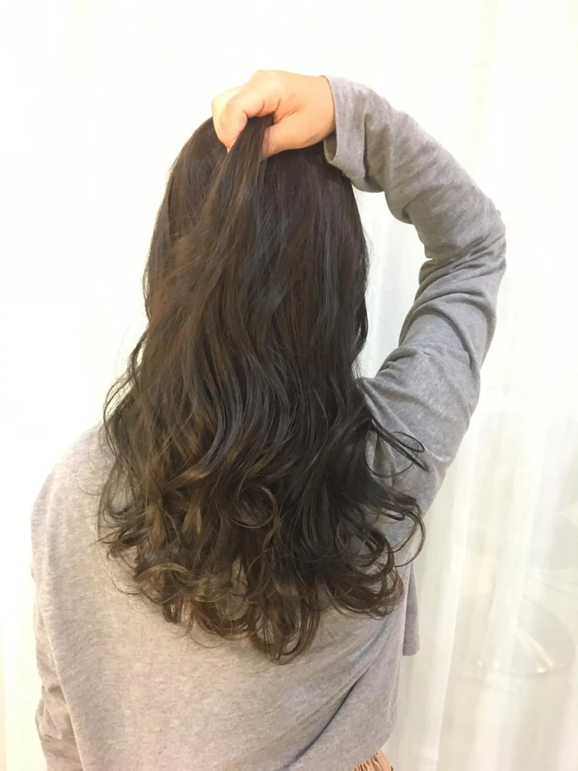 ロング カラー アッシュ 透明感カラー 髪質改善 頭身浴/ 中田のヘアスタイル