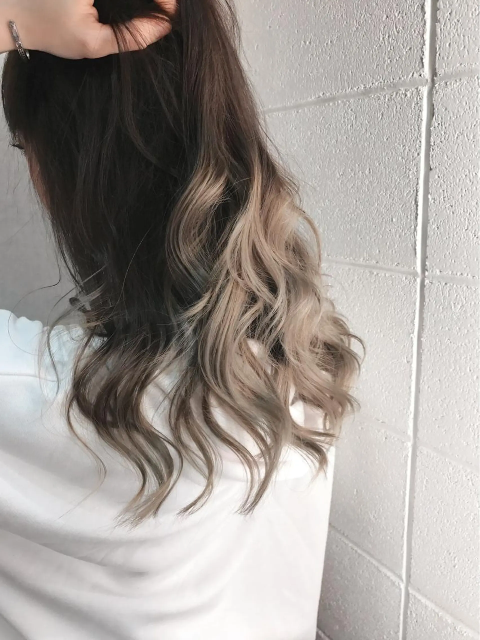 セミロング カラー グラデーションカラー chic.🍋 Kirariのヘアスタイル