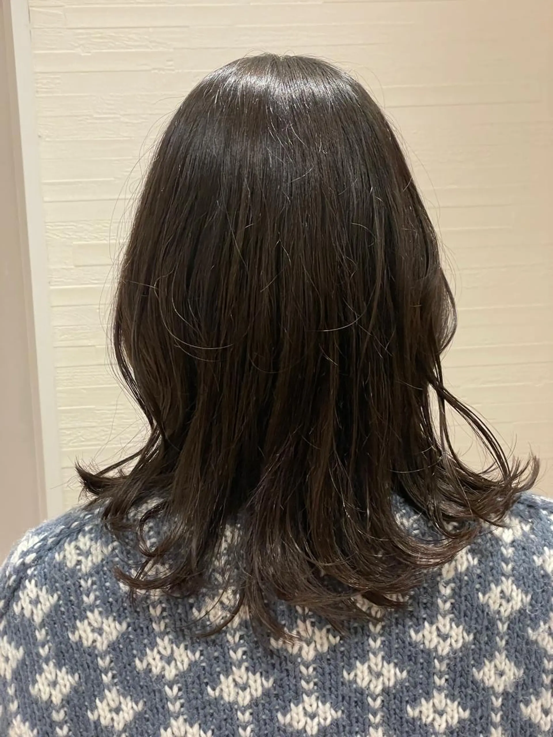 ミディアム 菅野 洸のヘアスタイル