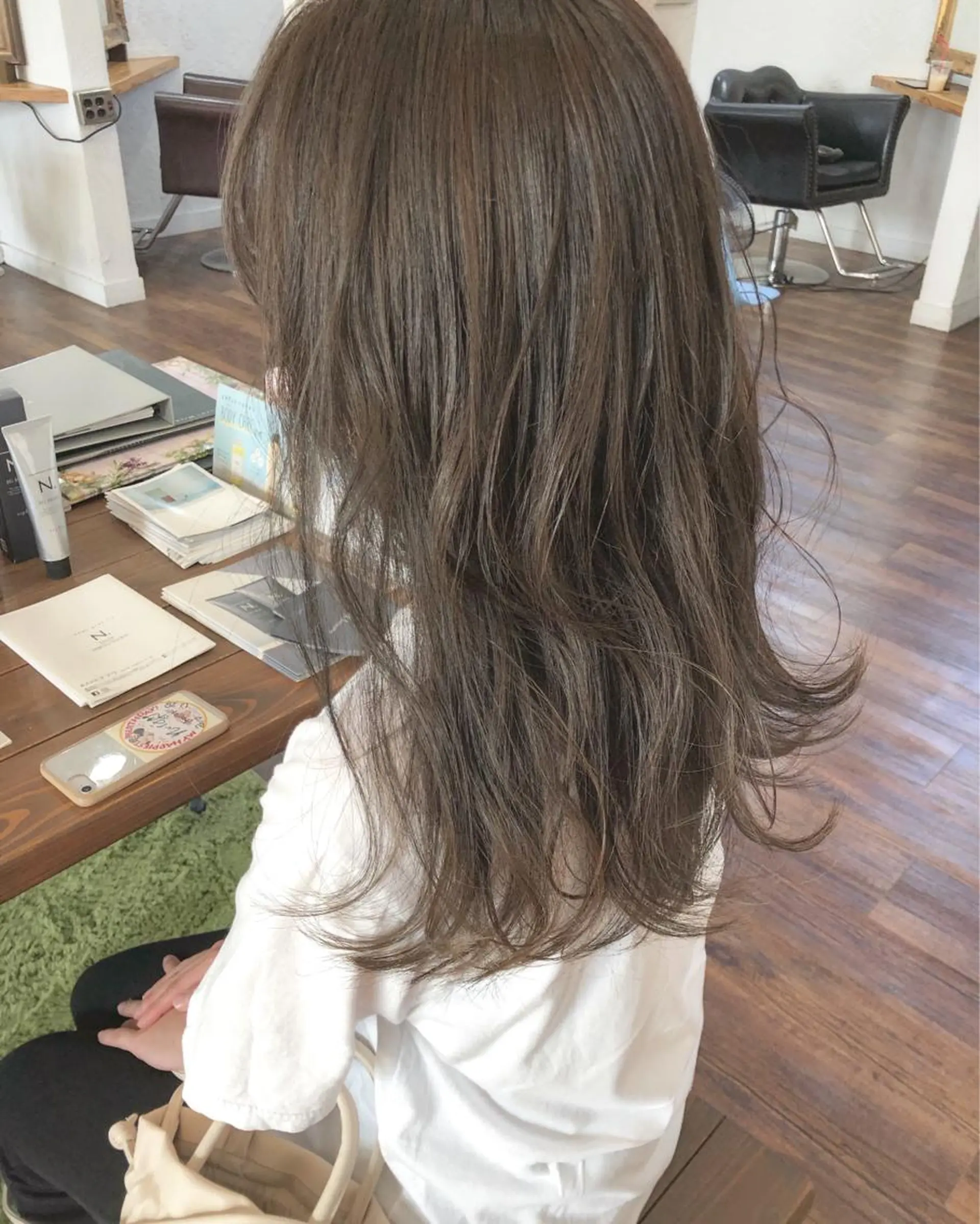セミロング カラー アッシュ ミント 江原 彩華のヘアスタイル