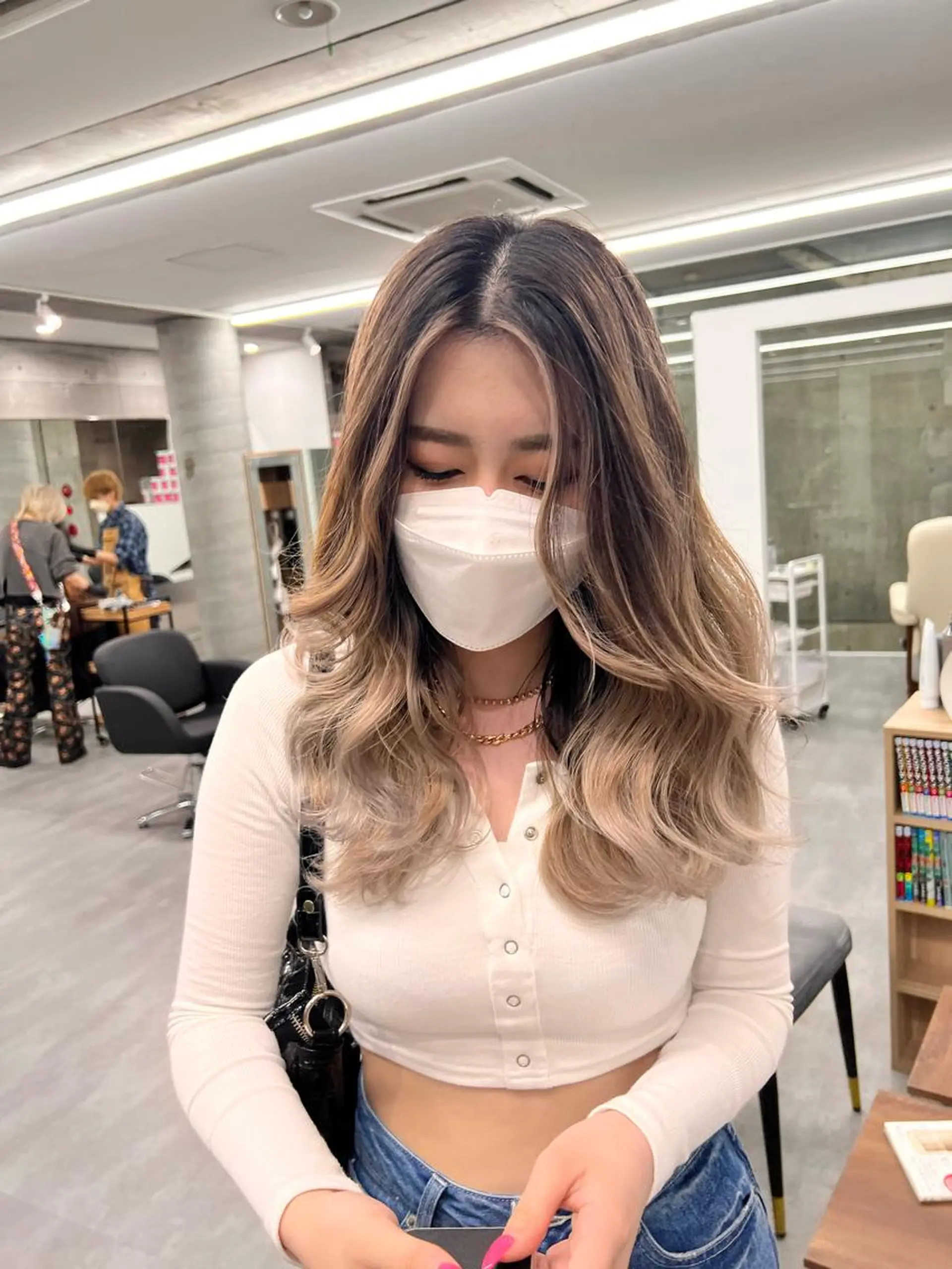 ロング カラー バレイヤージュ ハイライトカラー ハイライト レイヤーカット ヘアカラー トリートメント 艶髪✨ブリーチ職人 井手正康のヘアスタイル