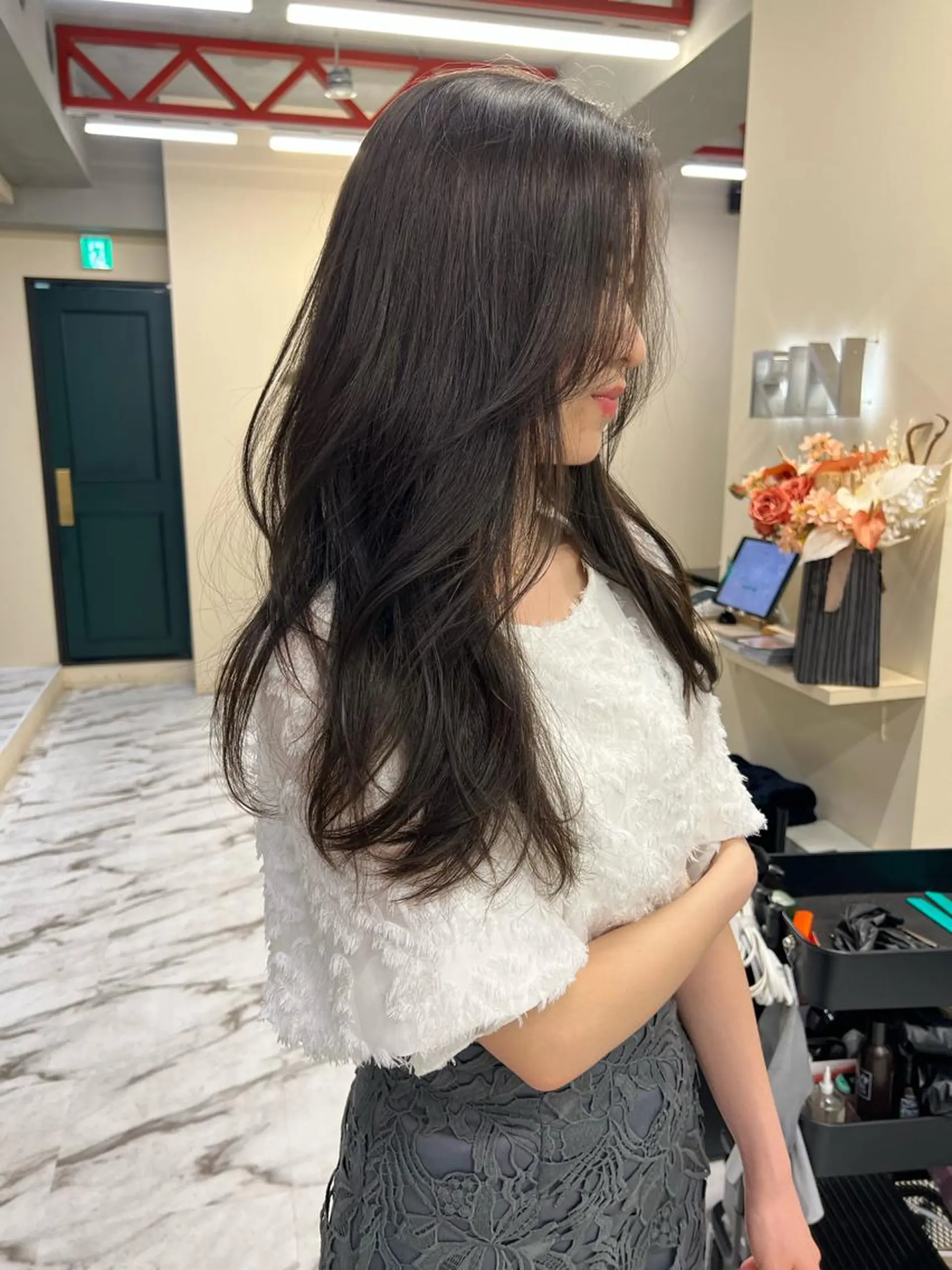 ロング カラー ヘアアレンジ カット ヘアカラー トリートメント ヘアセット レイヤー/透明感 🍃鈴木裕介のヘアスタイル
