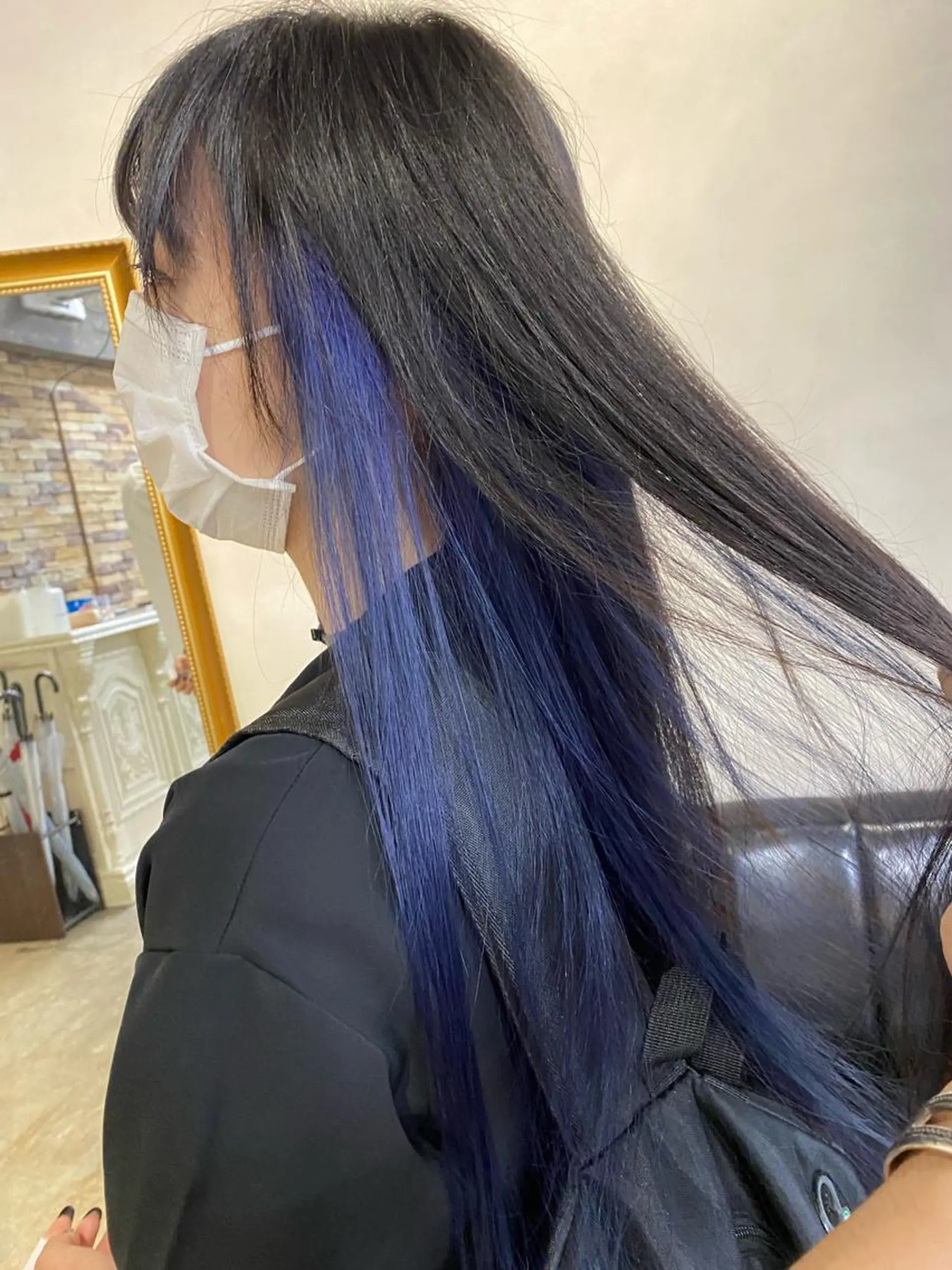 ロング カラー ブリーチ ブルーカラー イヤリングカラー インナーカラー ヘアカラー ALLY（アリー）所属・ミニモお気に入り数 No.1宍戸雄弥のヘアスタイル