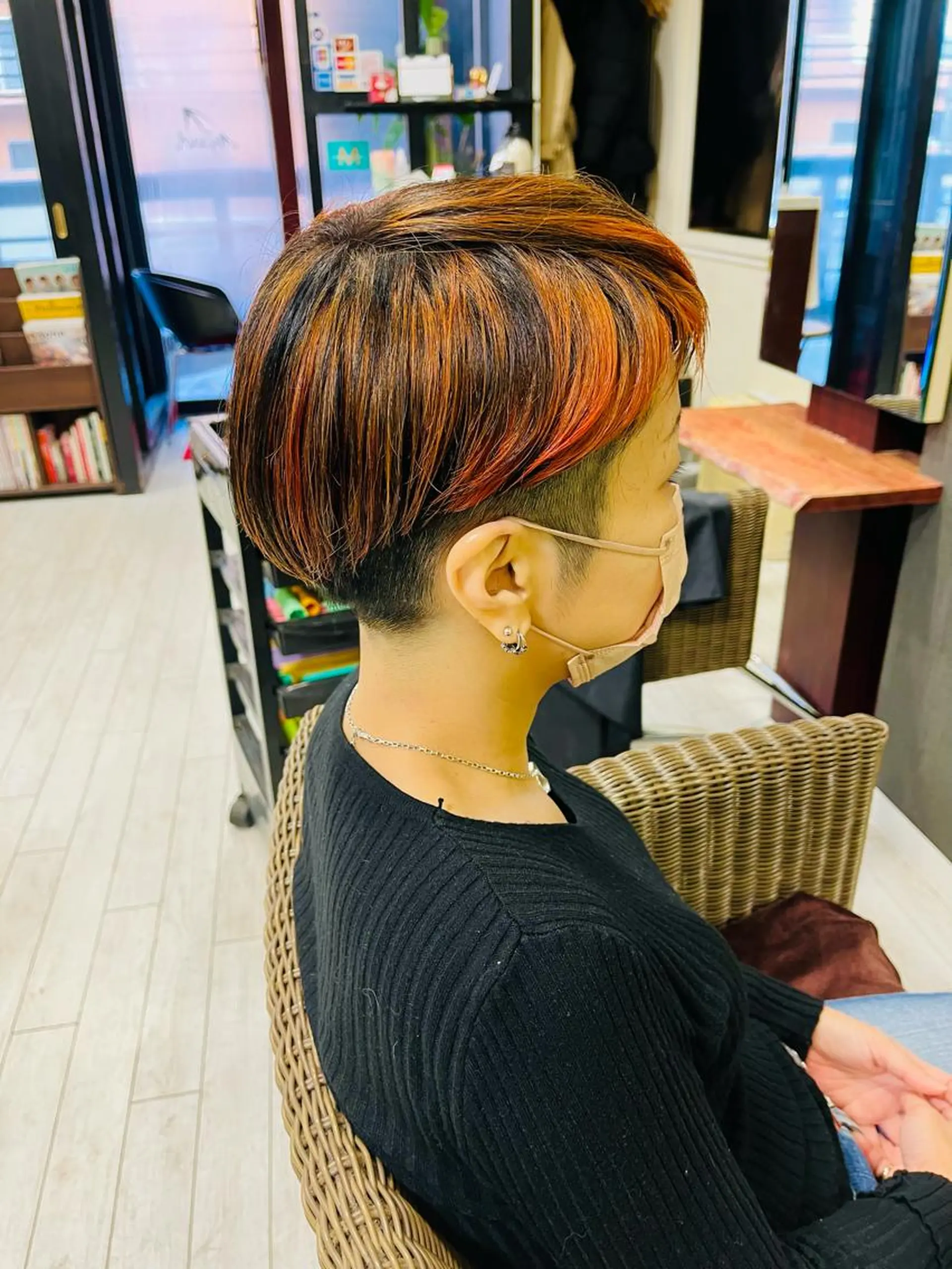 ショート カラー オレンジ カット ヘアカラー トリートメント ママ美容師 *ヒマワリのヘアスタイル