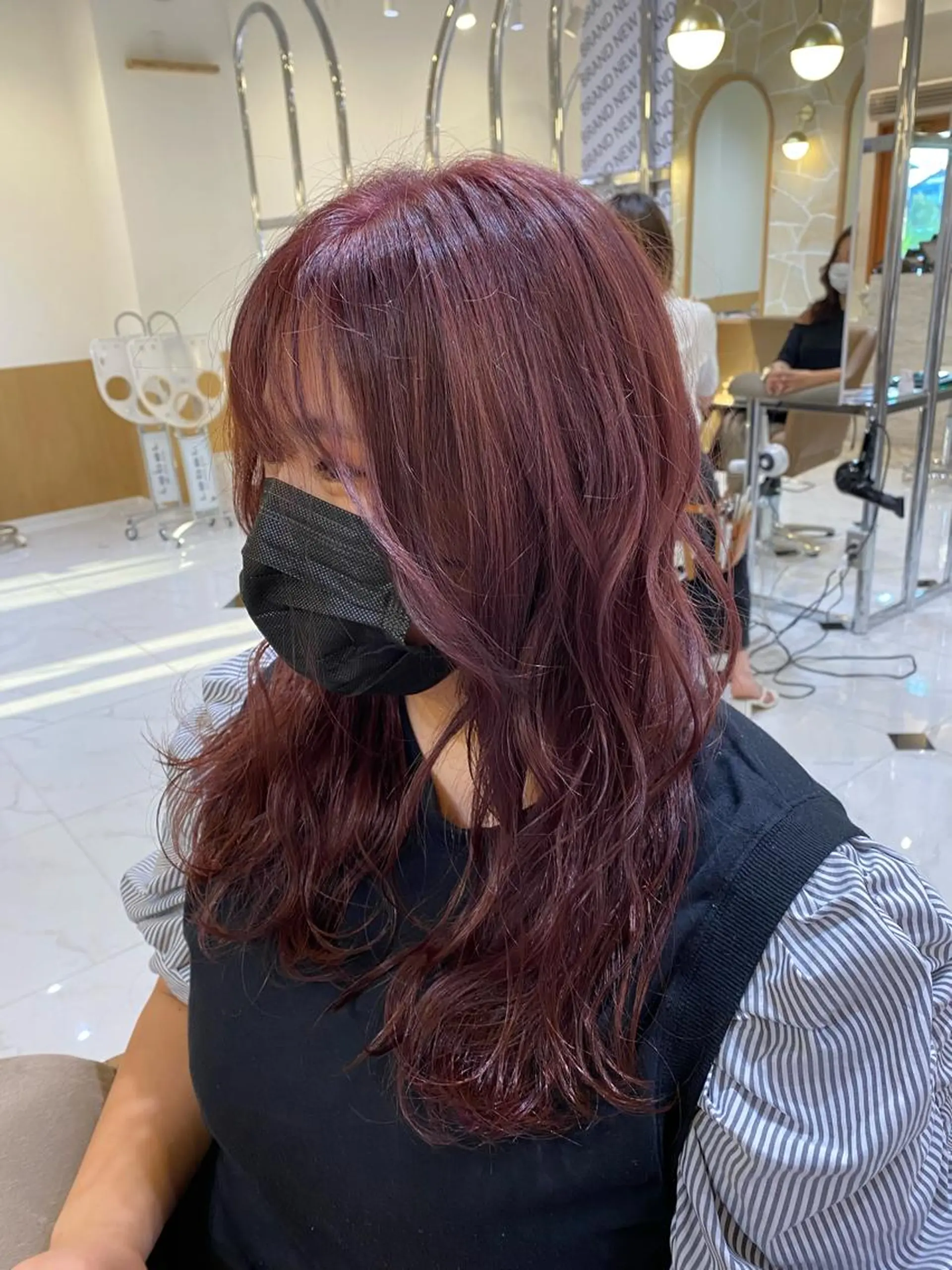 ロング カット ヘアカラー 坂井 茅聖のヘアスタイル