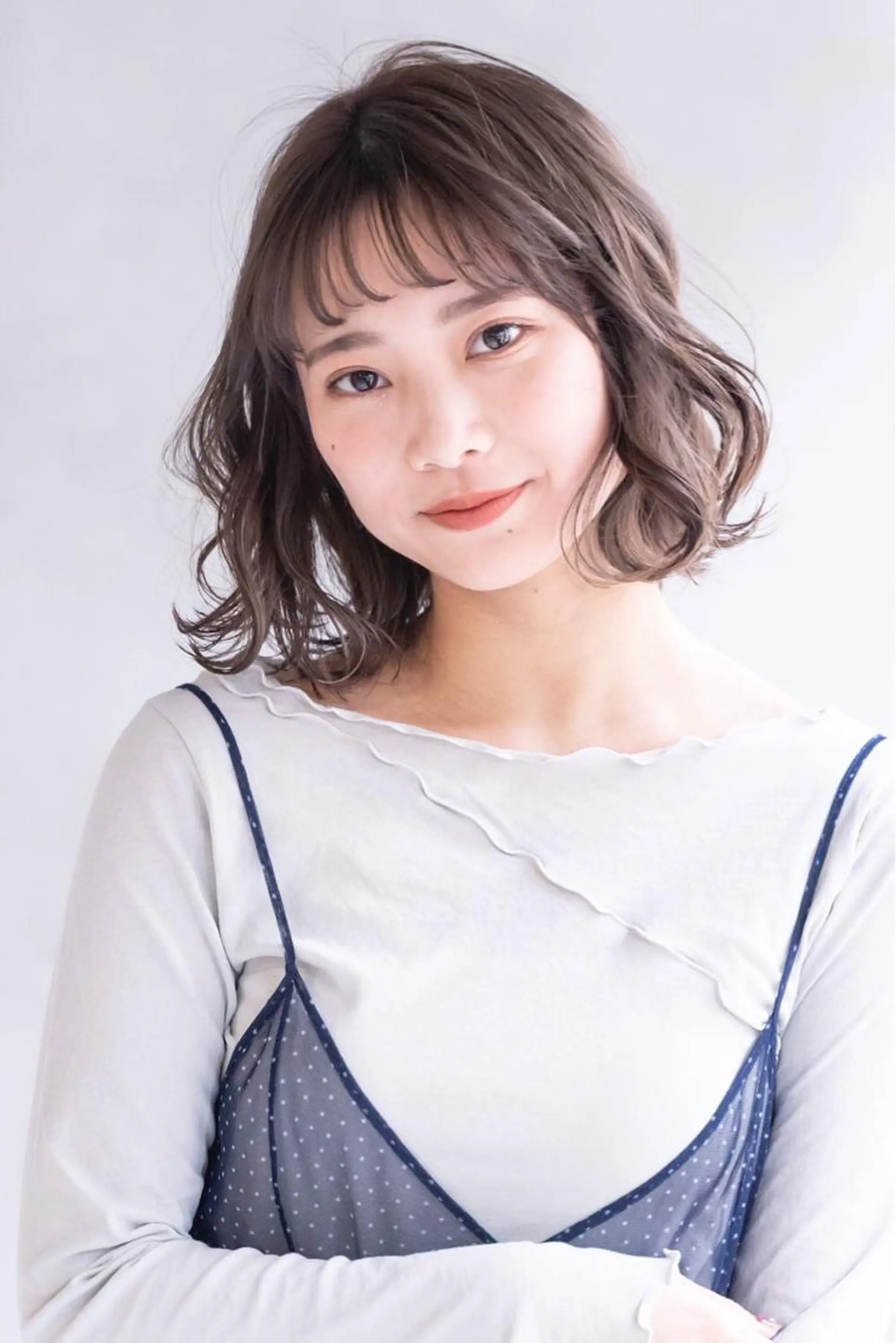ミディアム カラー ヘアアレンジ グレージュ ヘアカラー トリートメント 山崎 澪のヘアスタイル