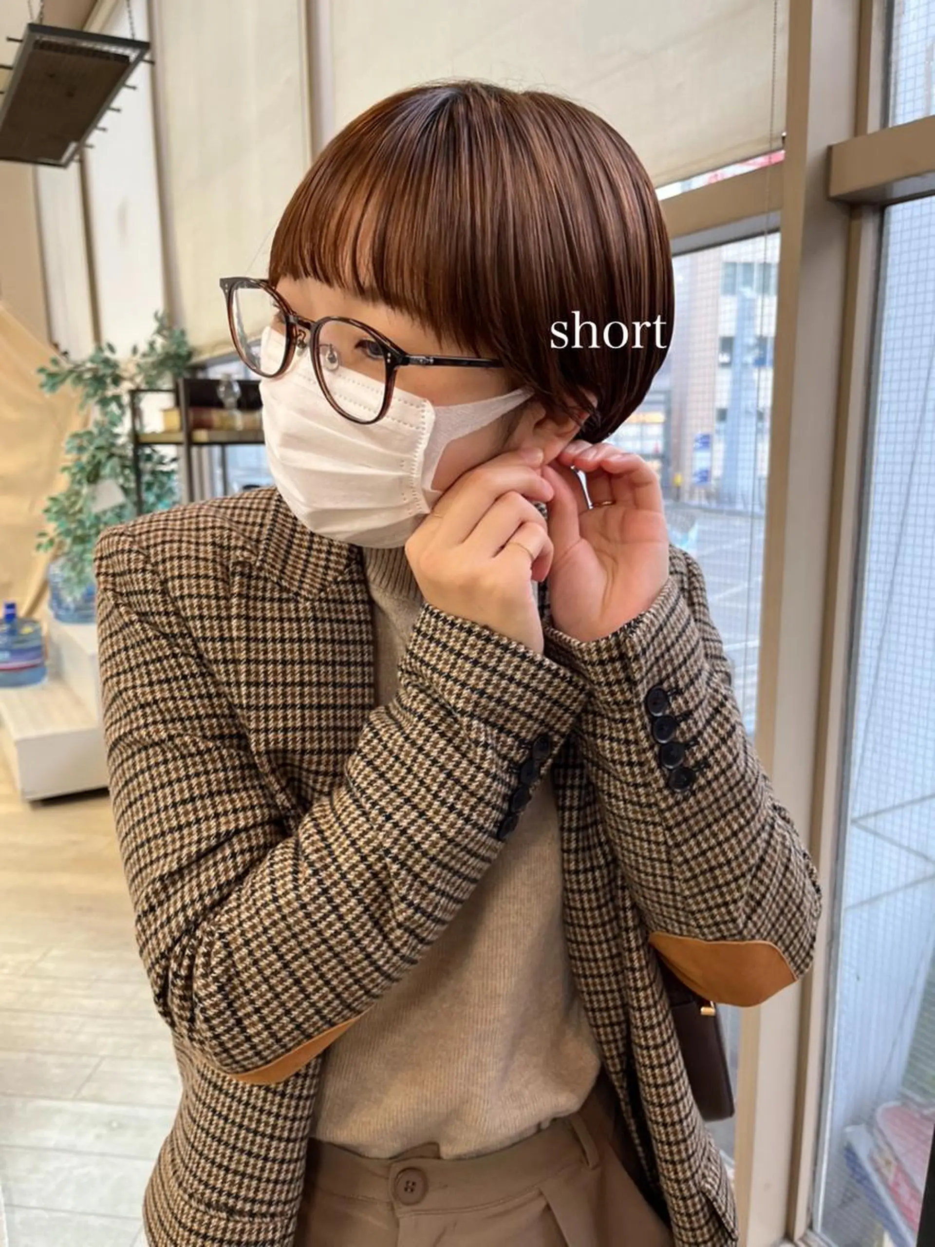 ショート 切りっぱなしボブ ショートボブ ハンサムショート 丸みショート ボブ カット ヘアカラー トリートメント 朝がちょっと楽しくな るshort･bobのヘアスタイル