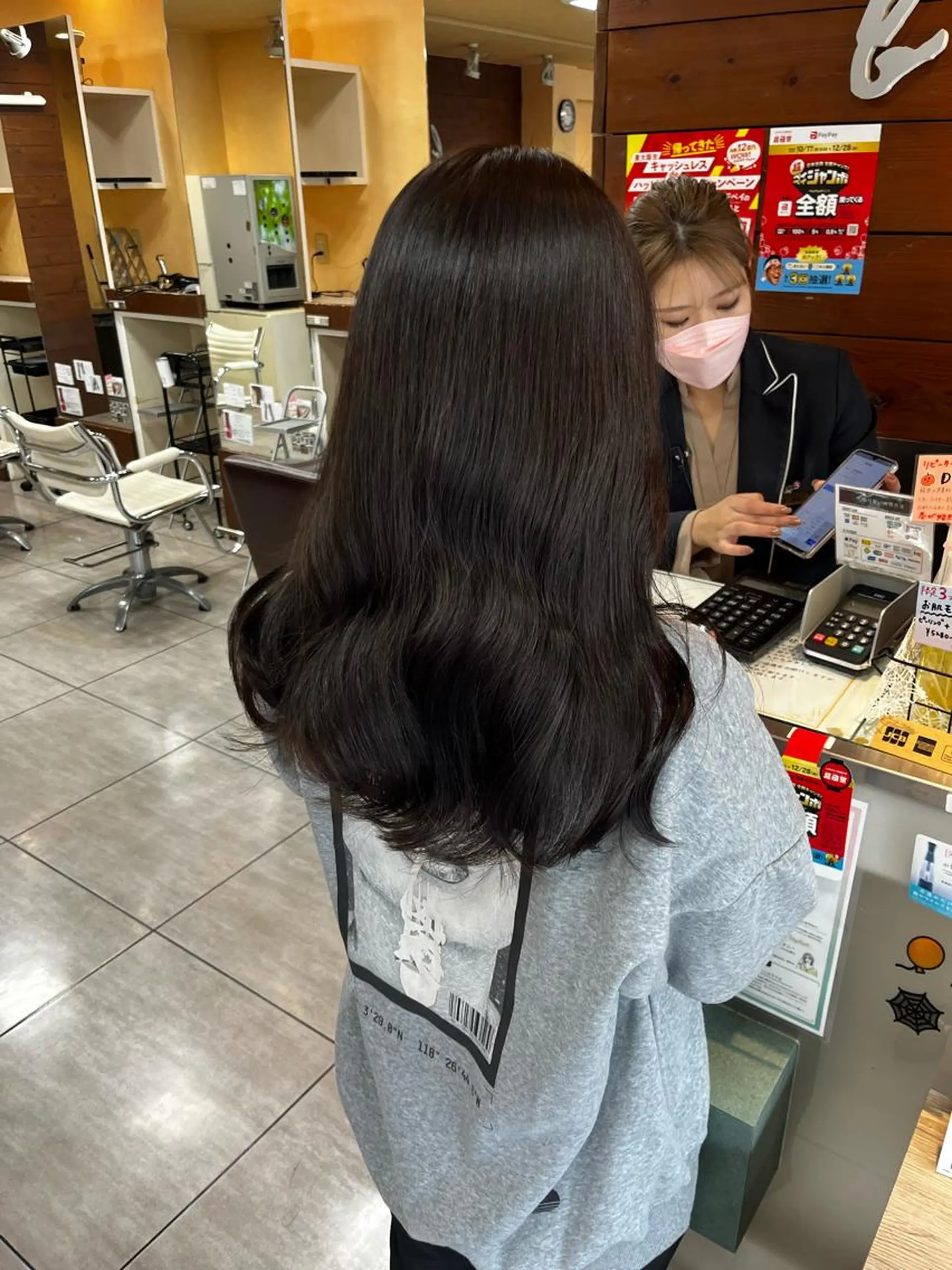 ロング カラー ヘアアレンジ カット ヘアカラー トリートメント インナー×縮毛矯正 ピンクカラー澤井里菜のヘアスタイル