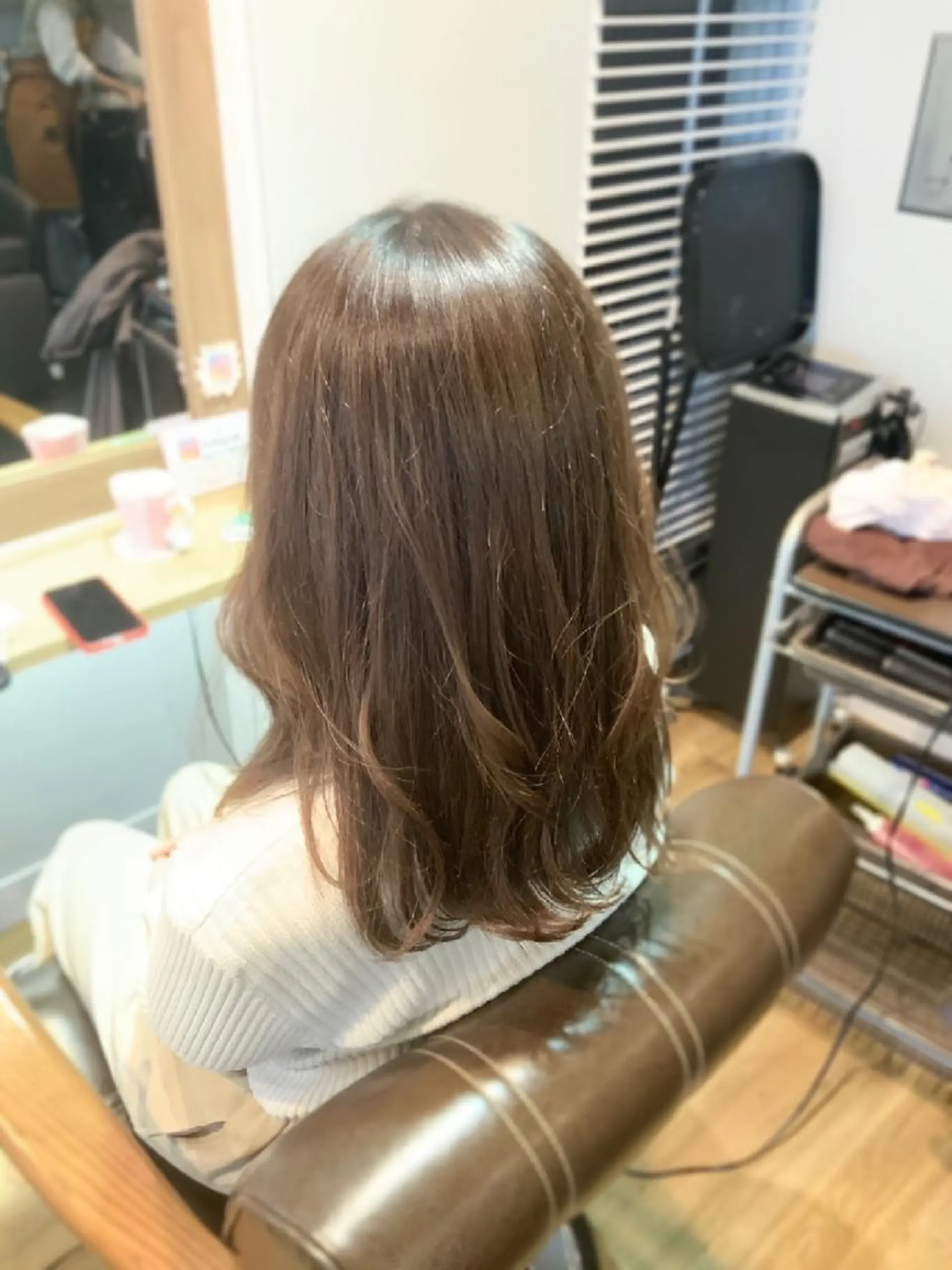 カラー グレージュ カット ヘアカラー トリートメント 堀 望美のヘアスタイル