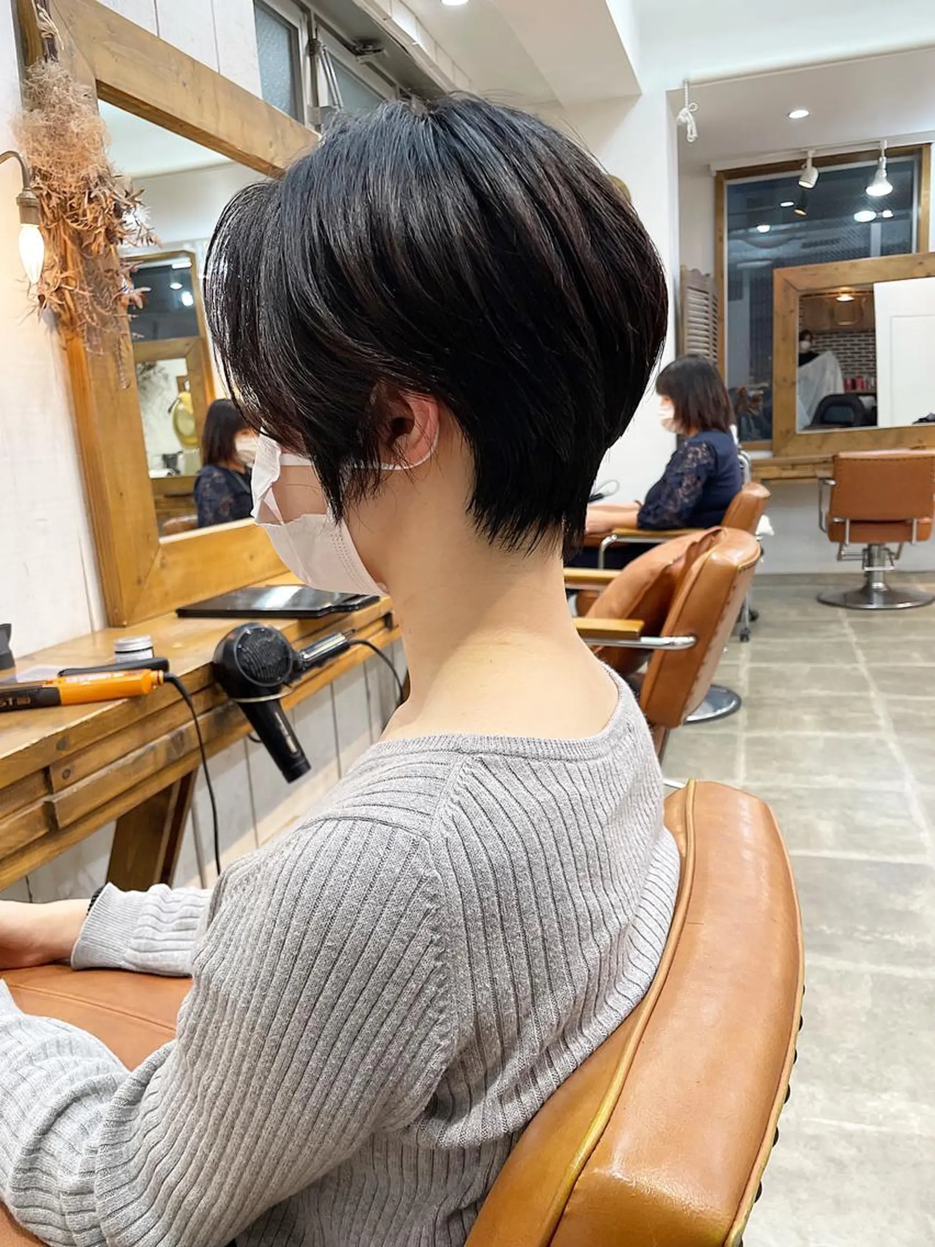 ショート ショートボブ ハンサムショート ボブ くせ毛 ショートヘア カット newline銀座所属・銀座ショート/ 大人ショート/金子涼のヘアスタイル
