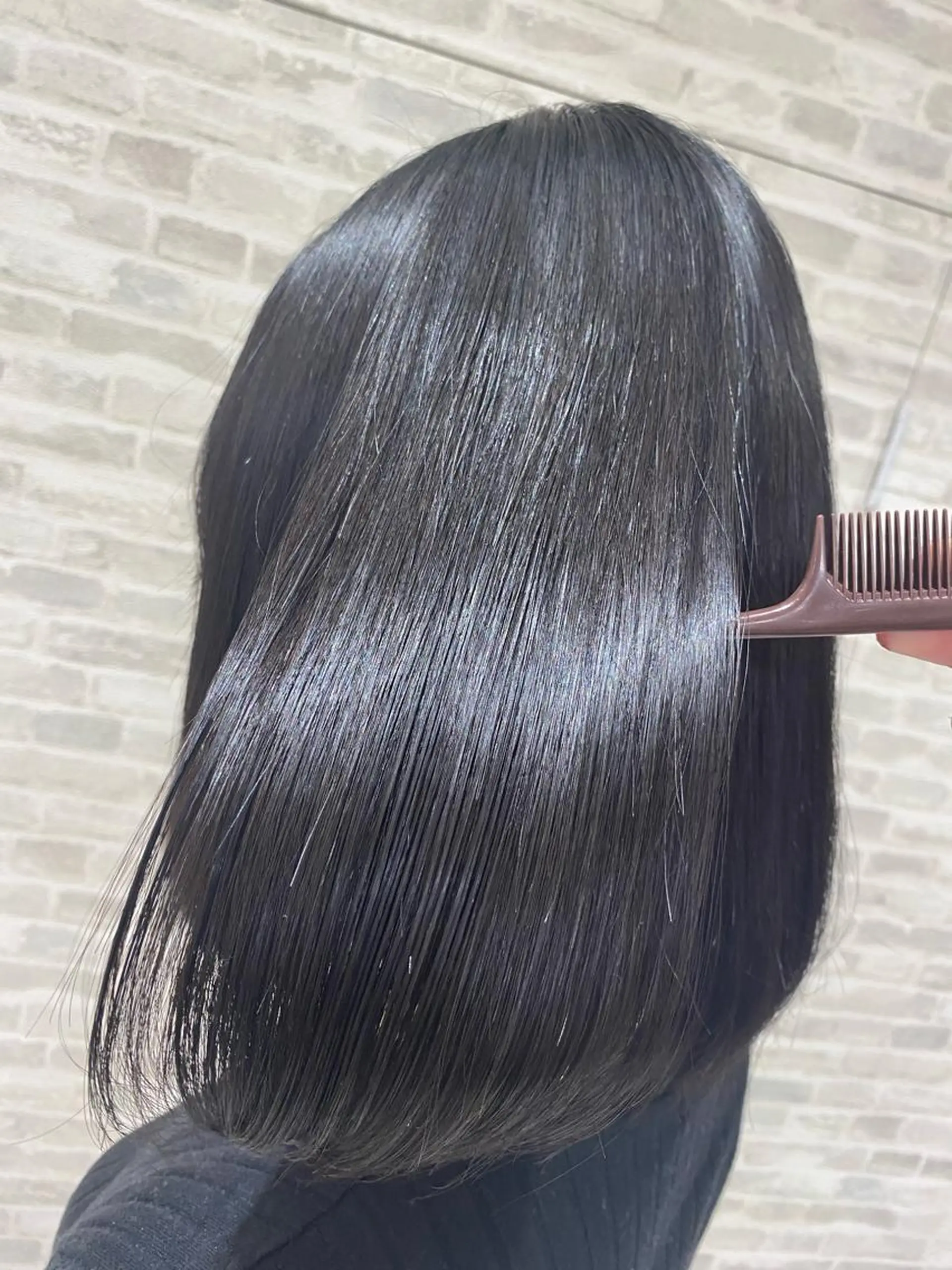 ミディアム 縮毛矯正 トリートメント 小金丸 里沙のヘアスタイル
