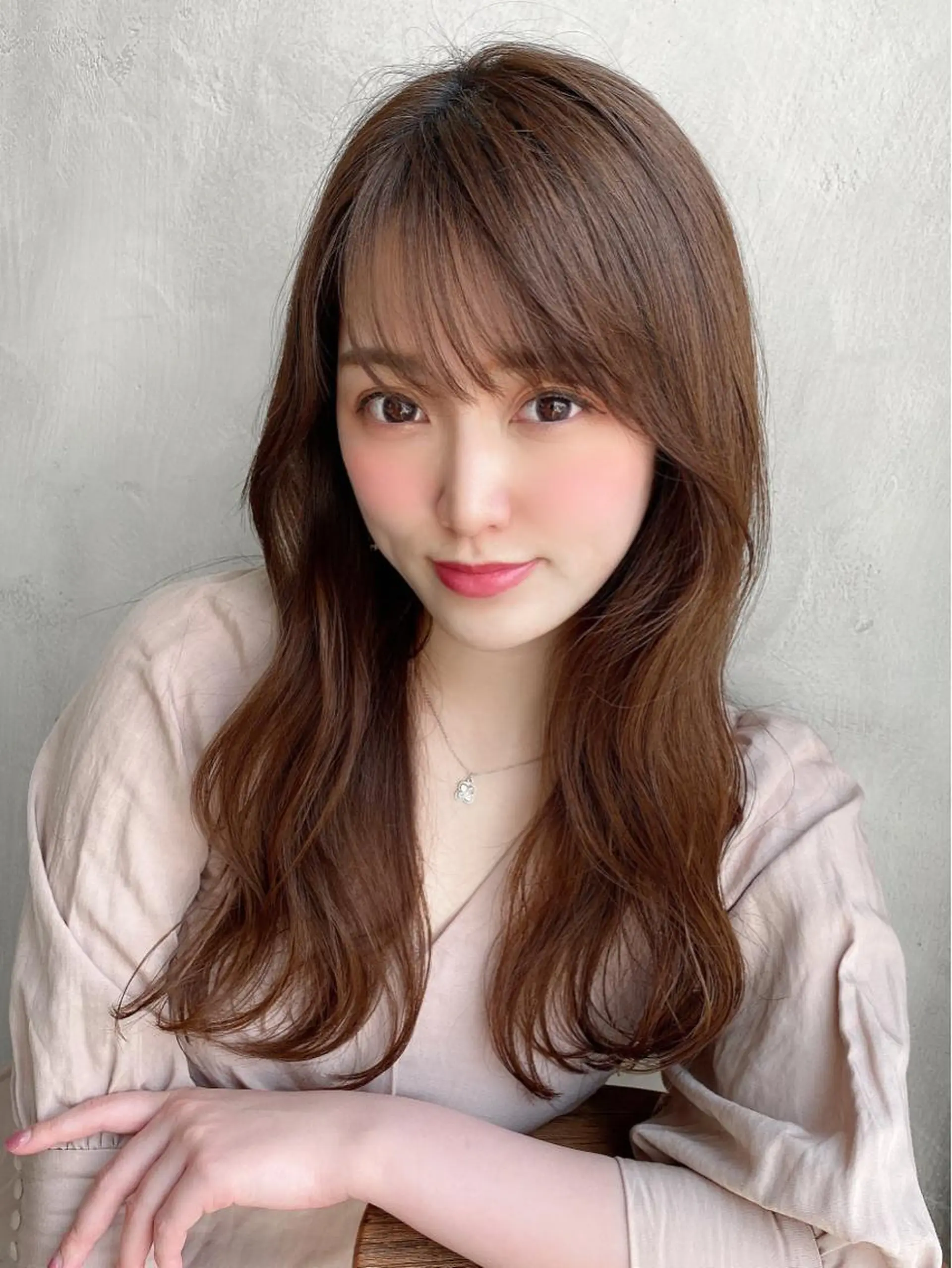 セミロング くびれヘア 髪質改善 レイヤーカット カット ヘアカラー トリートメント 古川新太郎 くびれヘア小顔カットのヘアスタイル