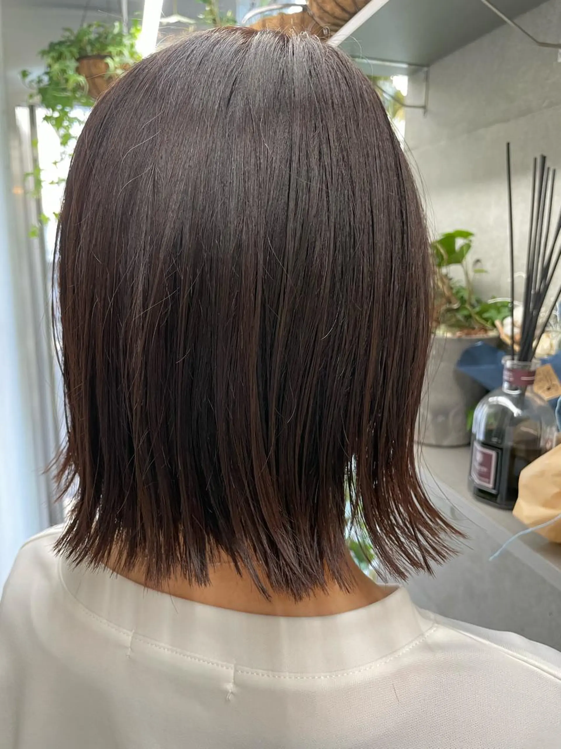 ショート アッシュ ボブ くびれヘア ハイライト レイヤーカット 透明感／髪質改善 遠藤良祈のヘアスタイル