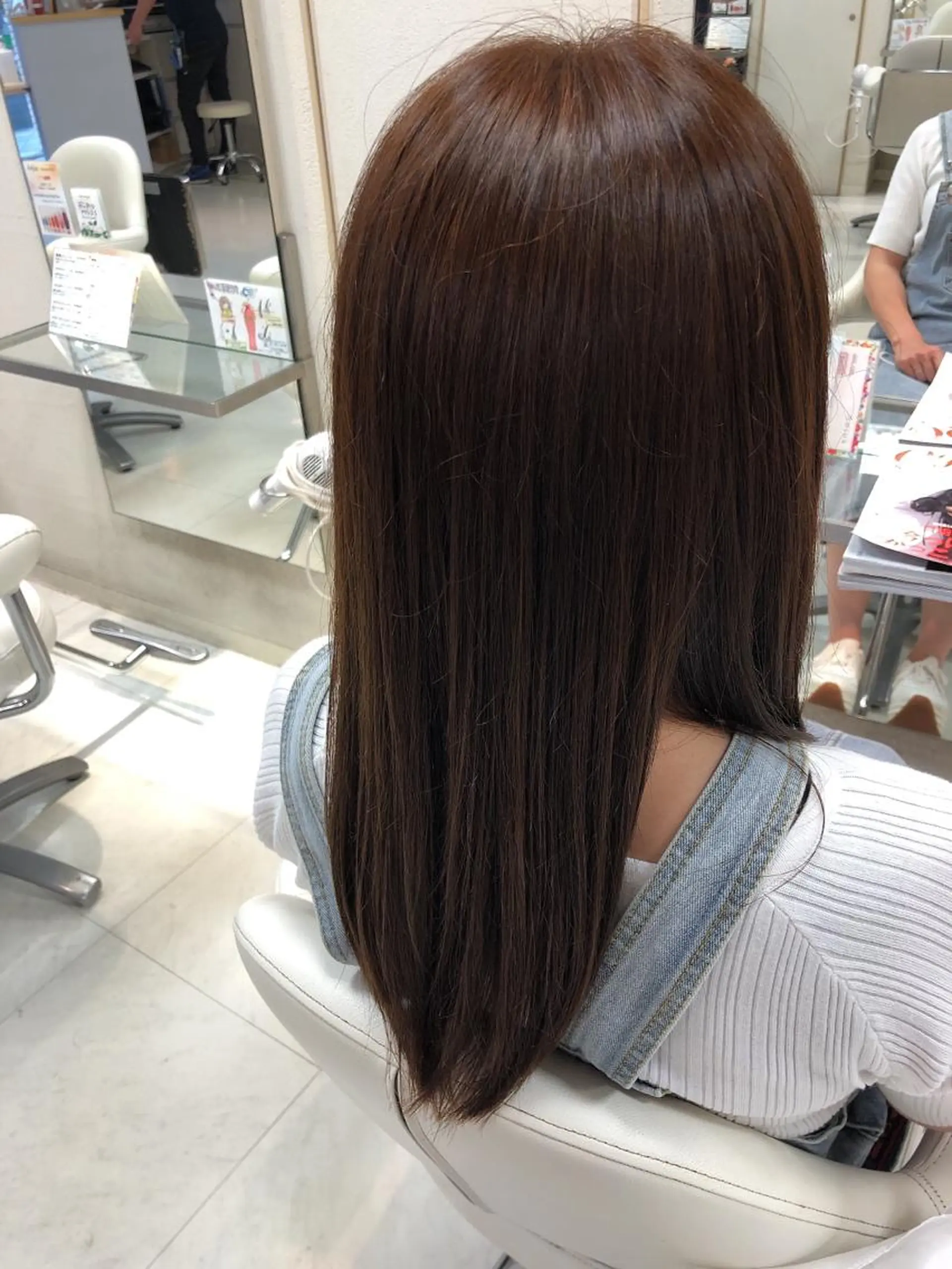ミディアム トリートメント カット 縮毛矯正 トリートメント 阿部 美咲のヘアスタイル