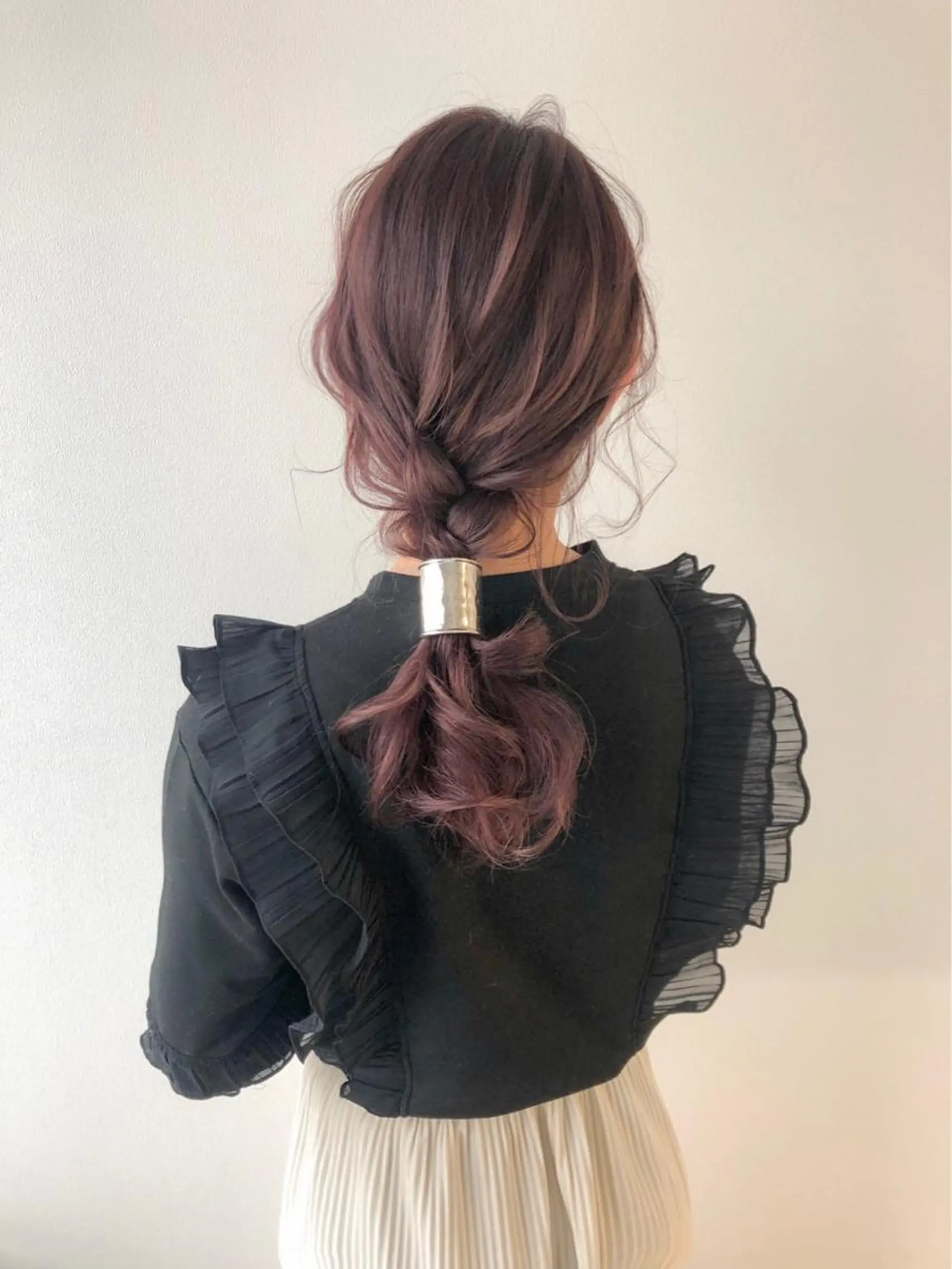 ロング カラー ヘアアレンジ ブリーチ ピンクカラー ピンクパープル パープルカラー autre所属・大久保 ひでなりのヘアスタイル