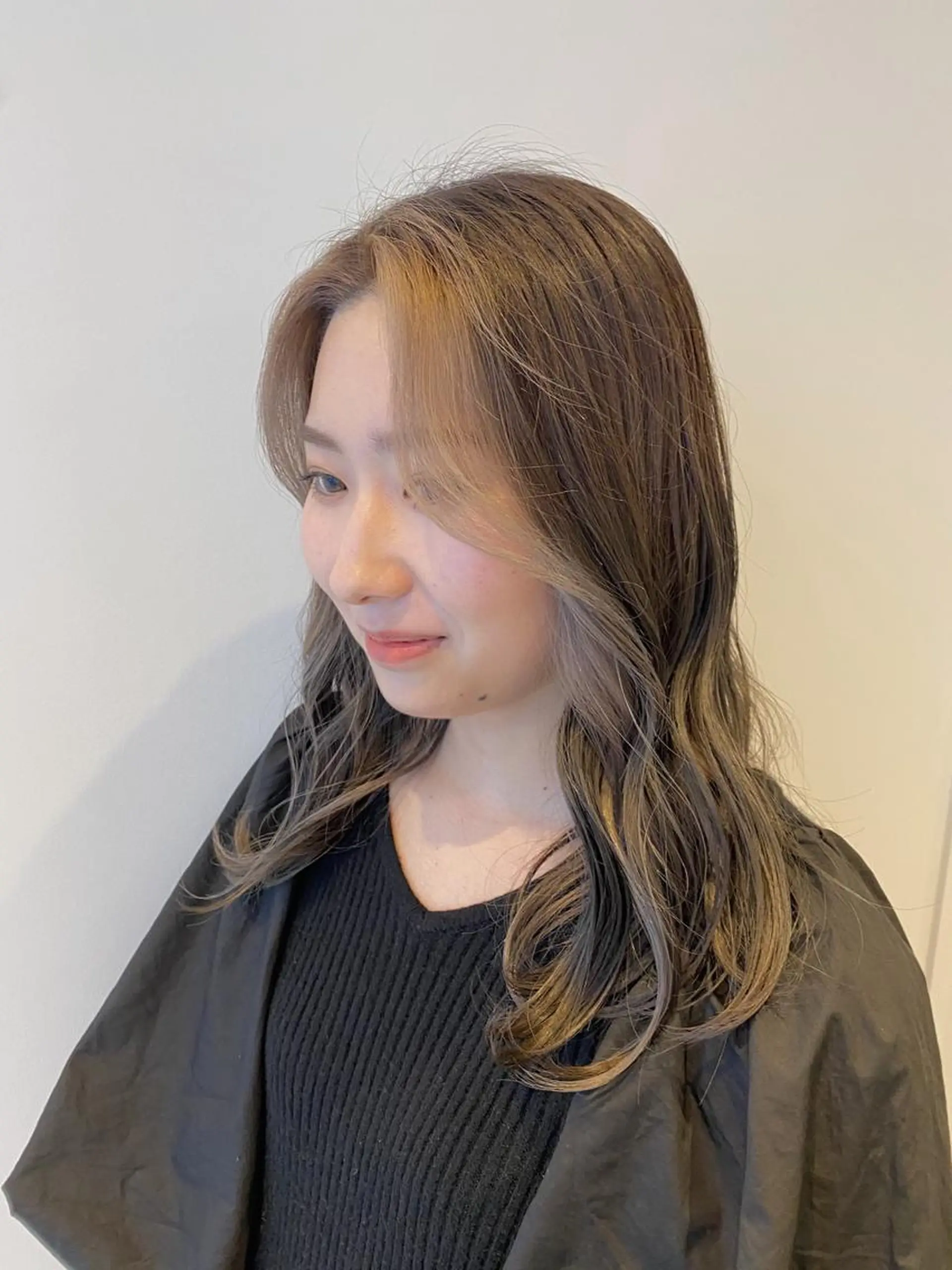 ロング カラー ミストバング イヤリングカラー  フェイスフレーミング インナーカラー ブリーチ指名 NO1🌈SAKIのヘアスタイル