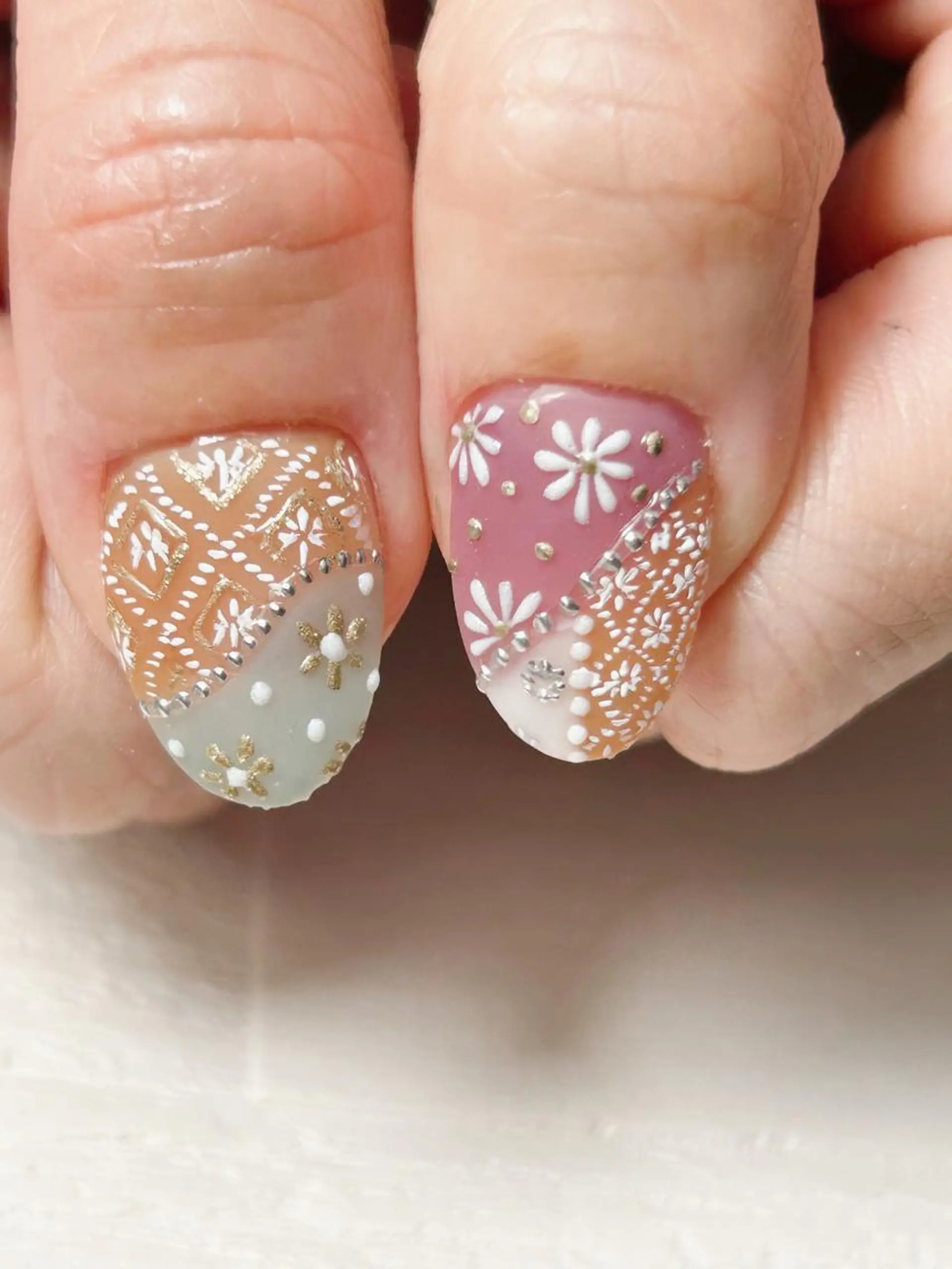 ネイル ハンドネイル 大崎 奈々のネイルデザイン