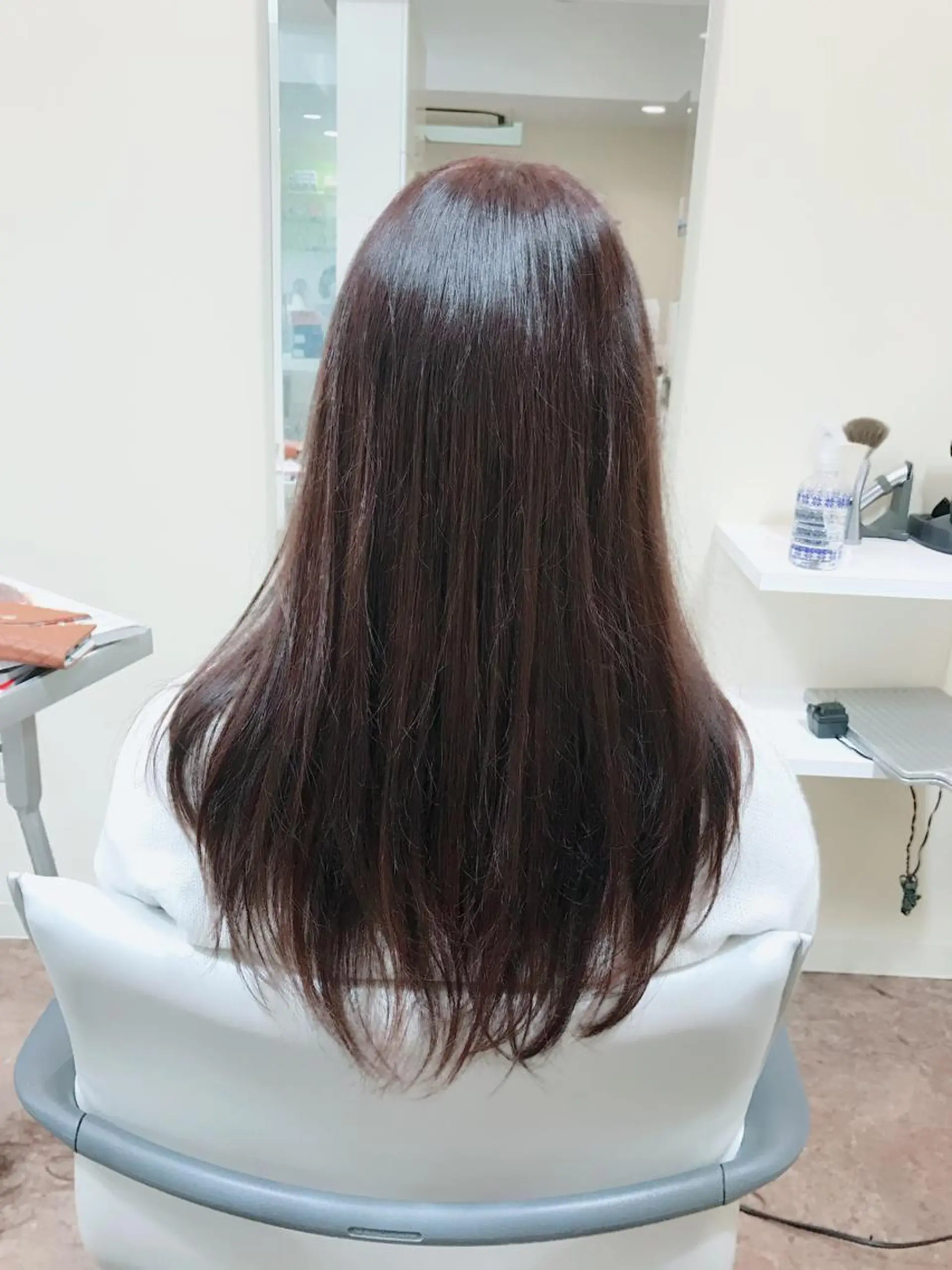 セミロング 縮毛矯正 トリートメント Lavisol ラビソル所属・中条 高志のヘアスタイル