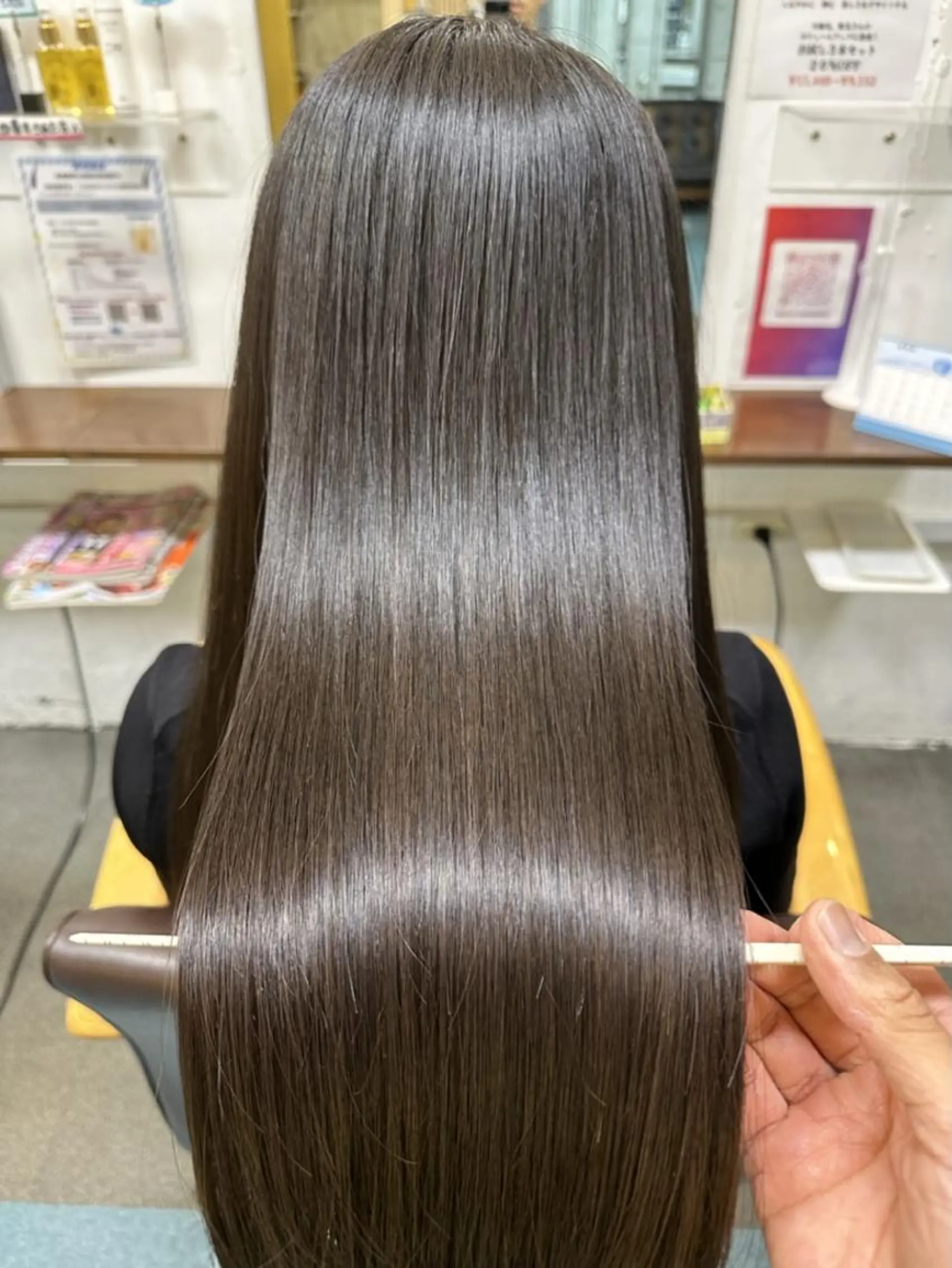 ロング カラー 髪質改善 根本 愛優のヘアスタイル