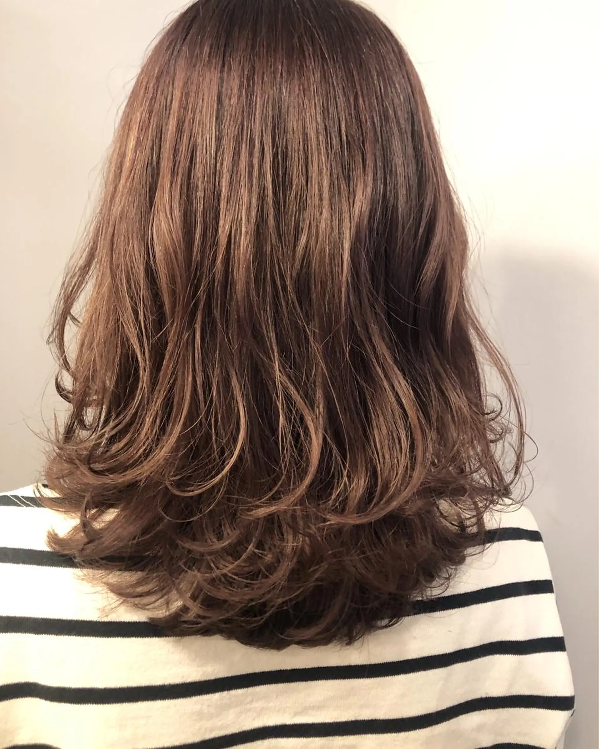 セミロング カラー カット ヘアカラー パーマ 岡田 拓也のヘアスタイル