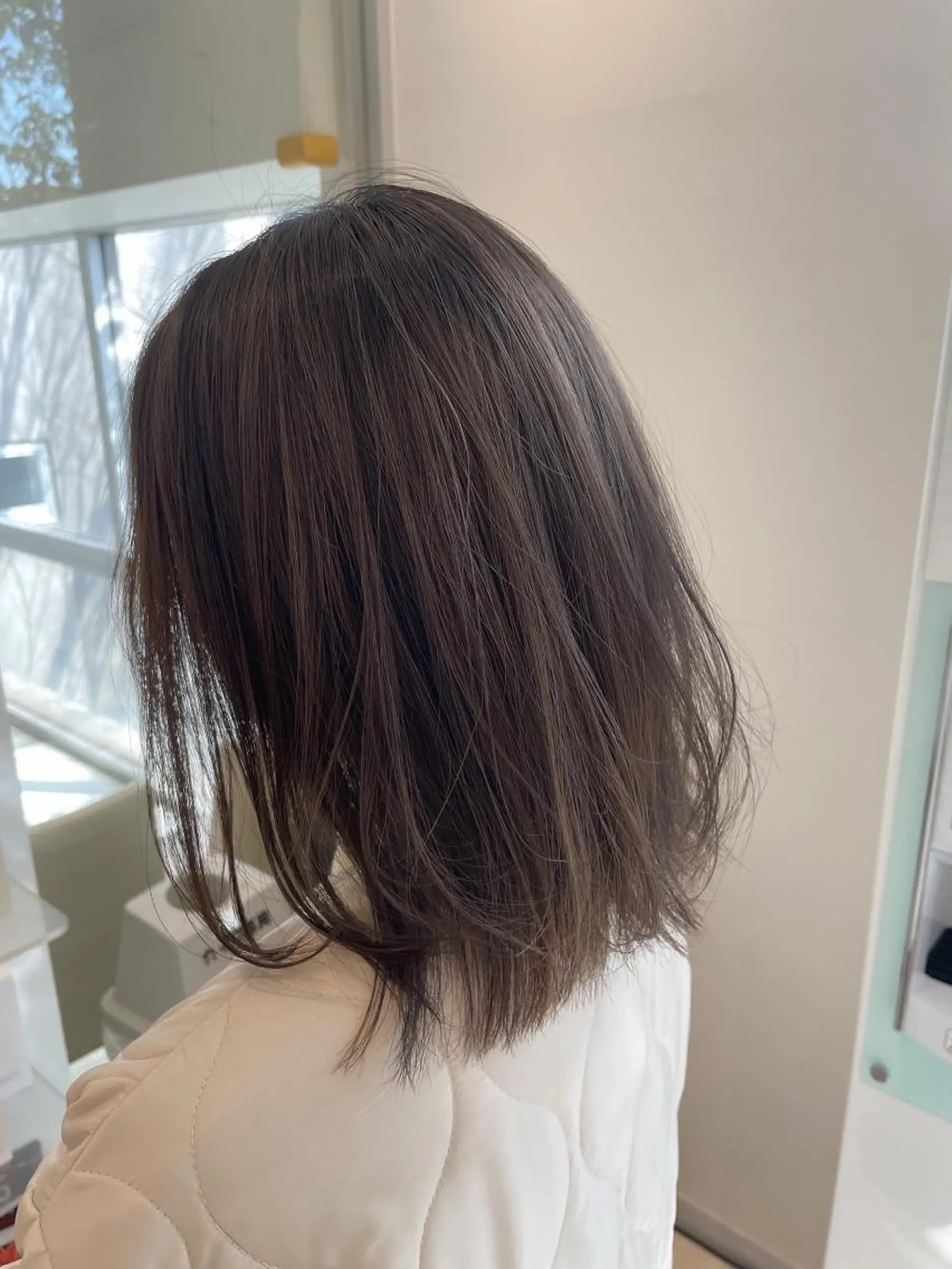 ミディアム カラー ご新規様限定クーポン あります　桂口　烈闘のヘアスタイル