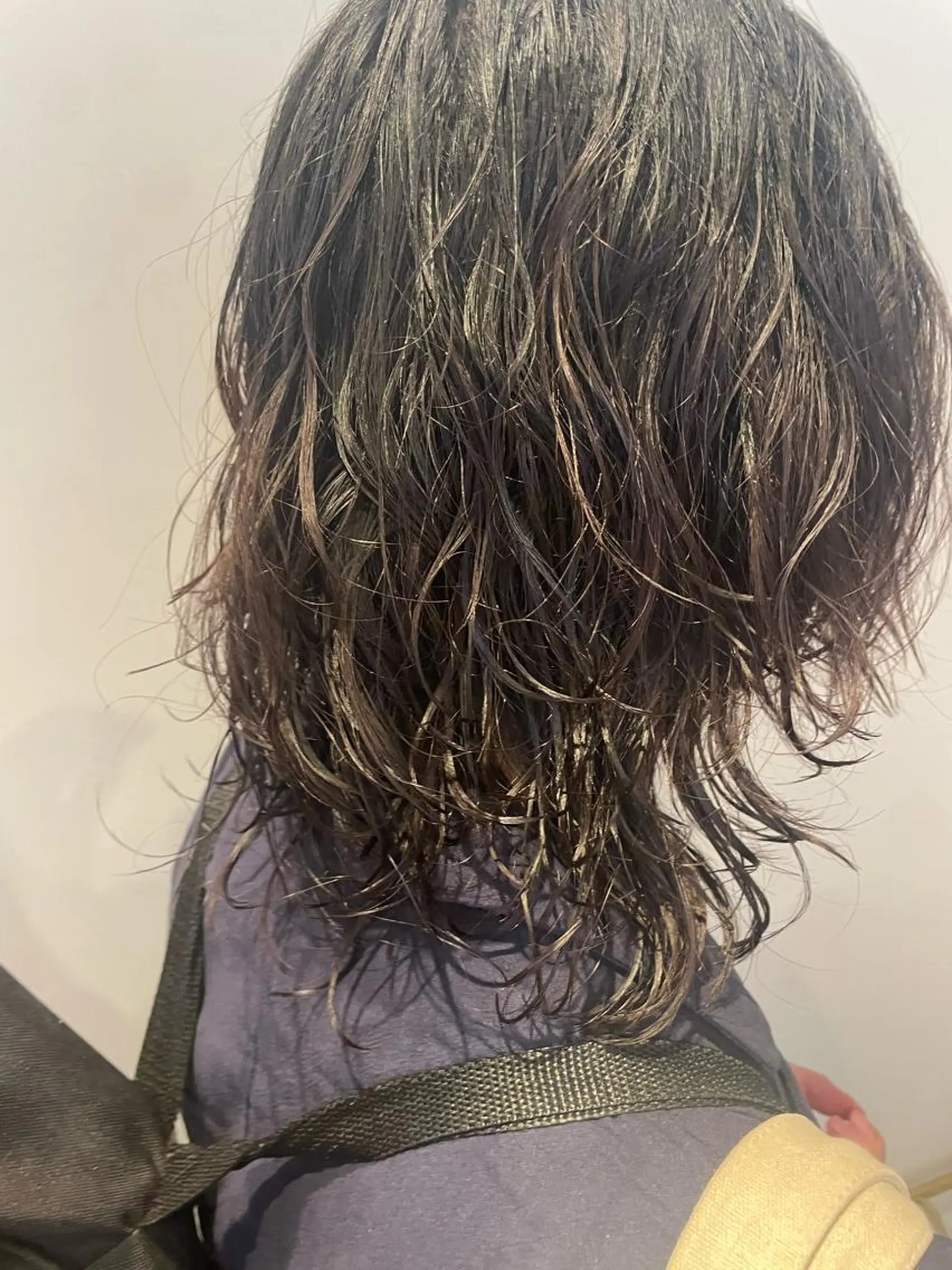 ミディアム パーマ カット パーマ トリートメント レイヤー／似合わせ TAKUYAのヘアスタイル