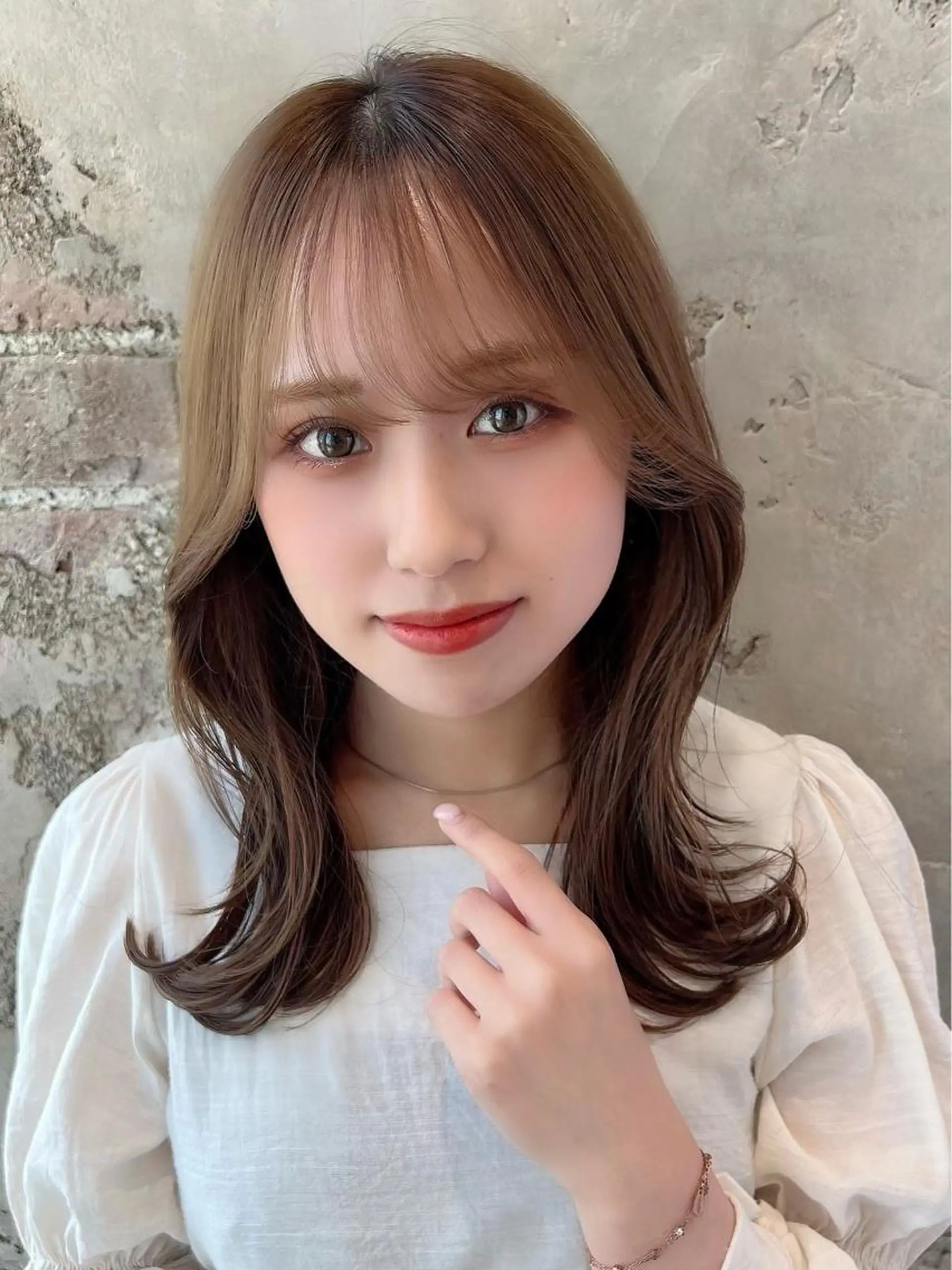 セミロング カラー ベージュカラー ブラウンカラー くびれヘア 髪質改善 縮毛矯正 カット ヘアカラー トリートメント 🧡くびれヘア/前髪 顔周り🧡久原結衣のヘアスタイル