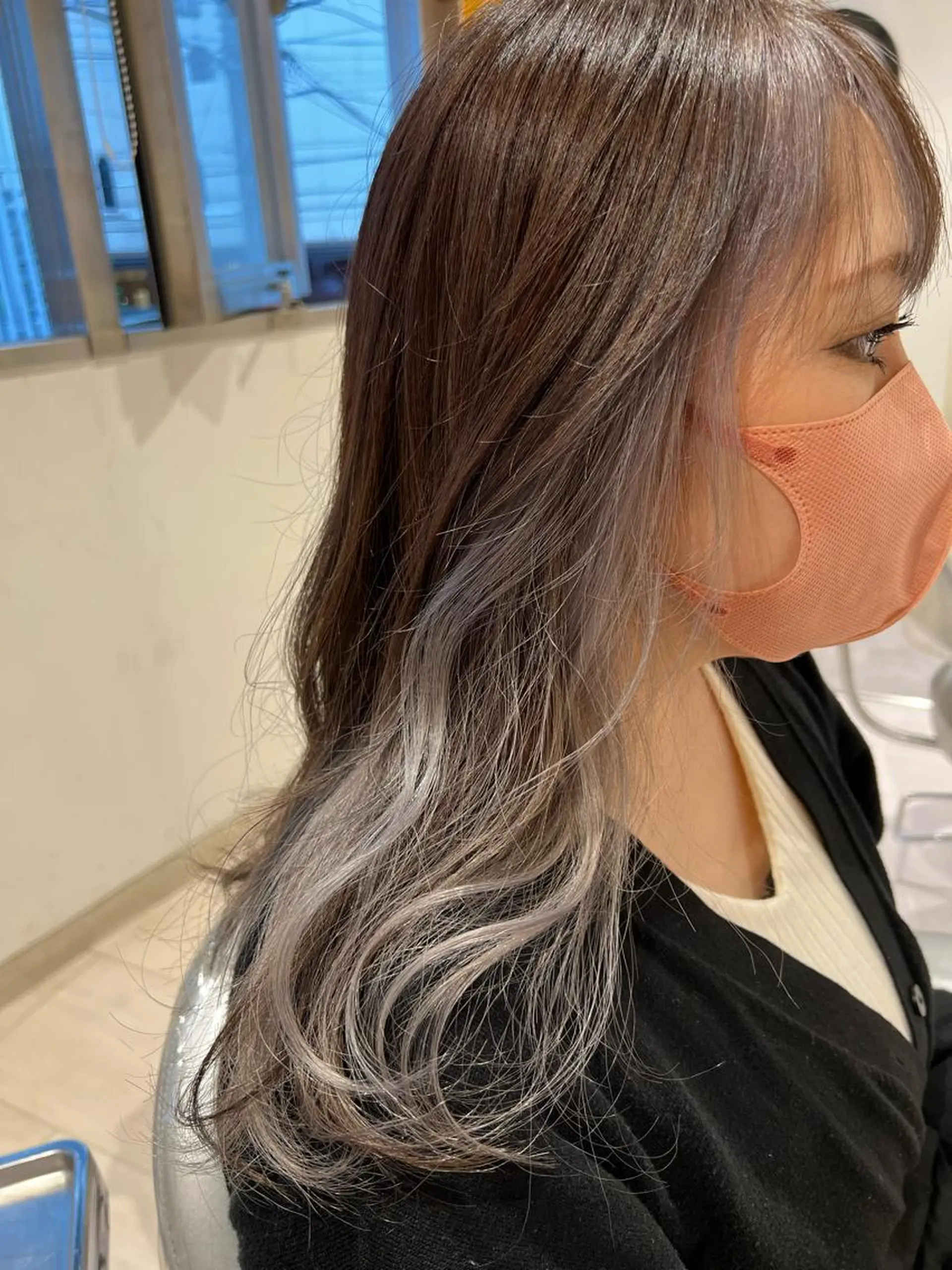 カラー ブリーチ 久永 菫のヘアスタイル