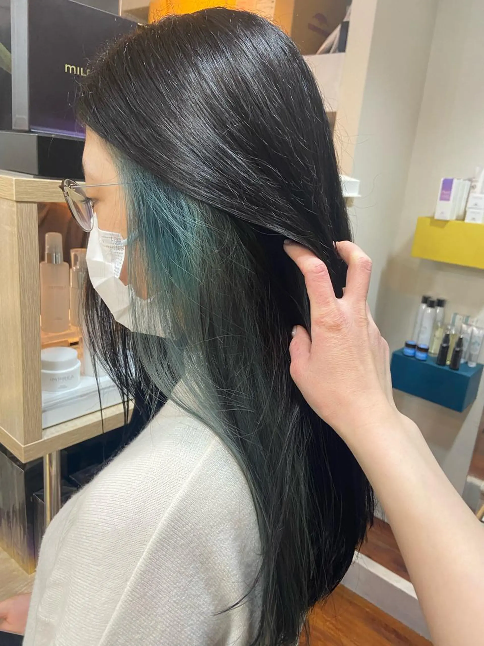 ロング カラー インナーカラー ヘアカラー トリートメント 伏見稲荷/髪質改善/ ブリーチ/西川奈穂のヘアスタイル