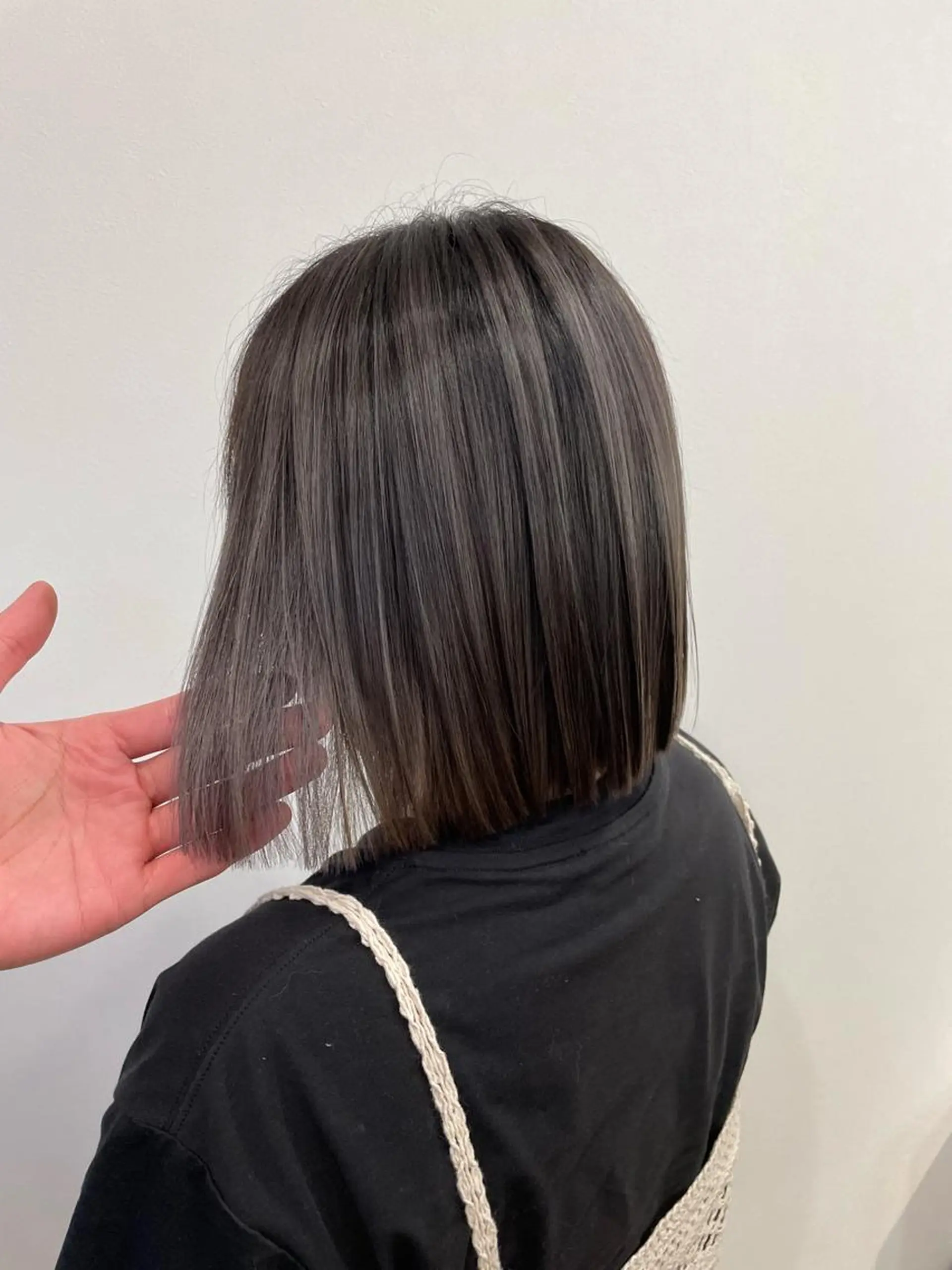 ショート カラー かわさき ともやのヘアスタイル